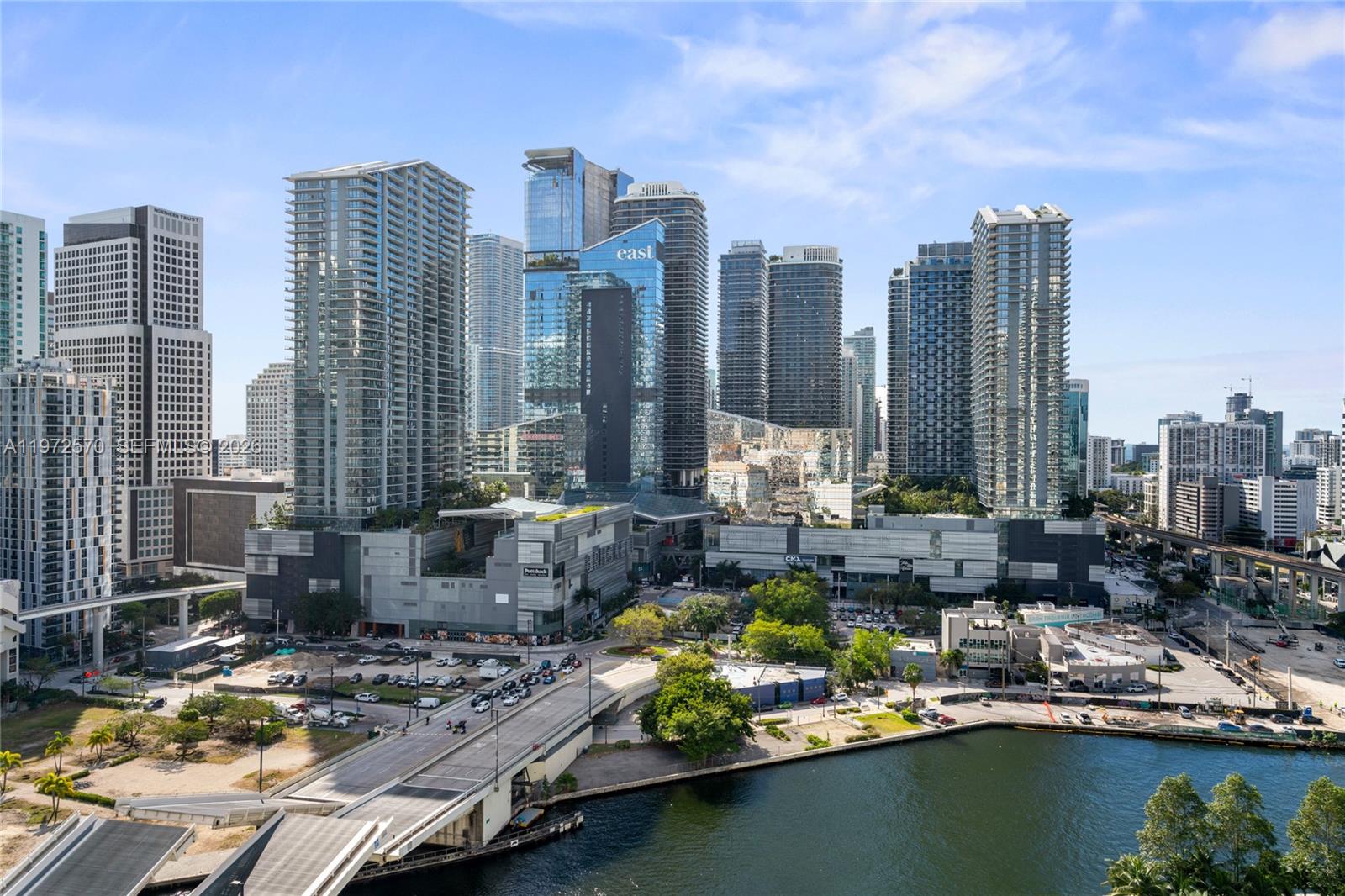 350 S Miami Ave #2210, Miami FL 33130
