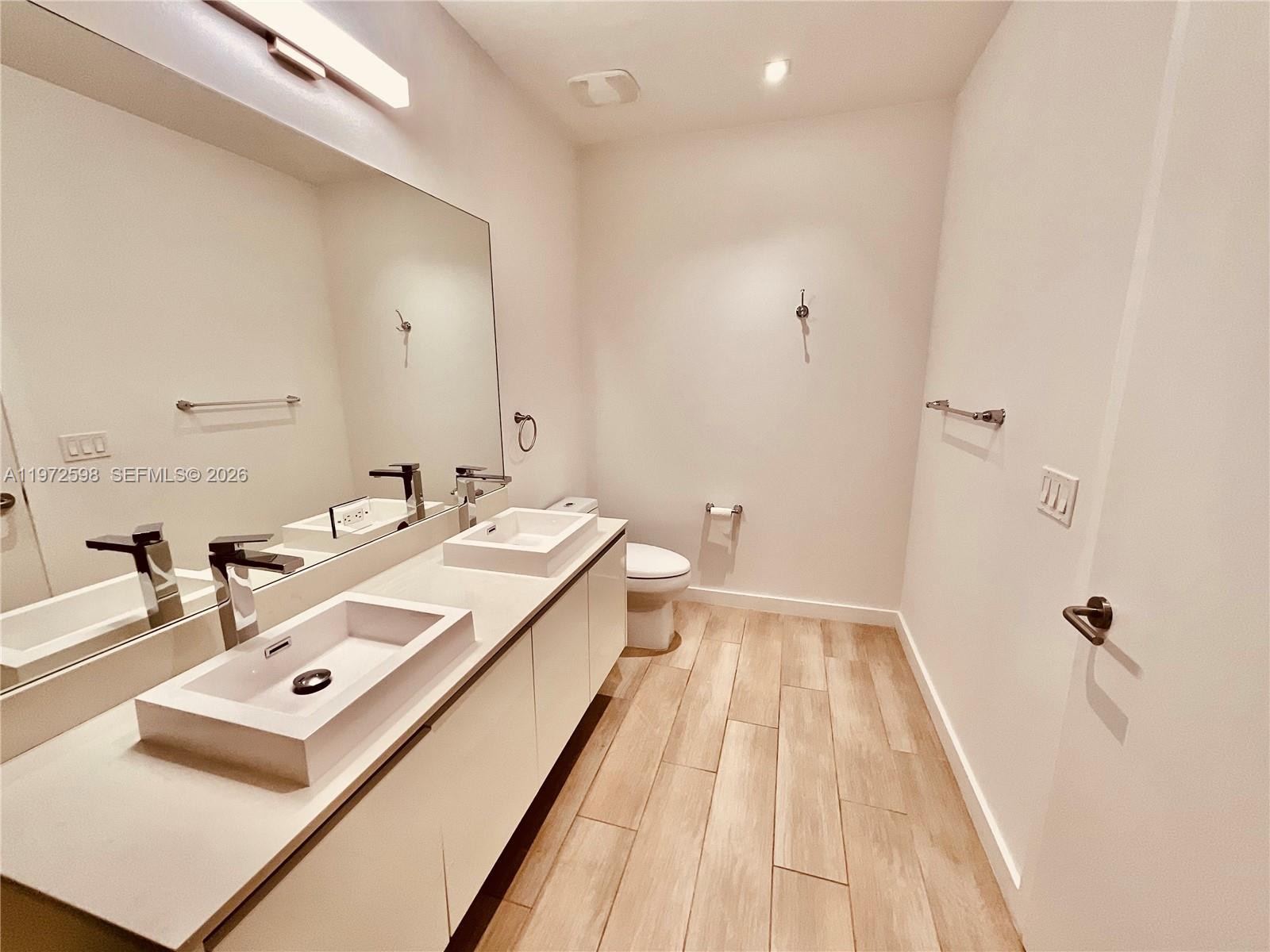 1600 SW 1st Ave #1204, Miami FL 33129