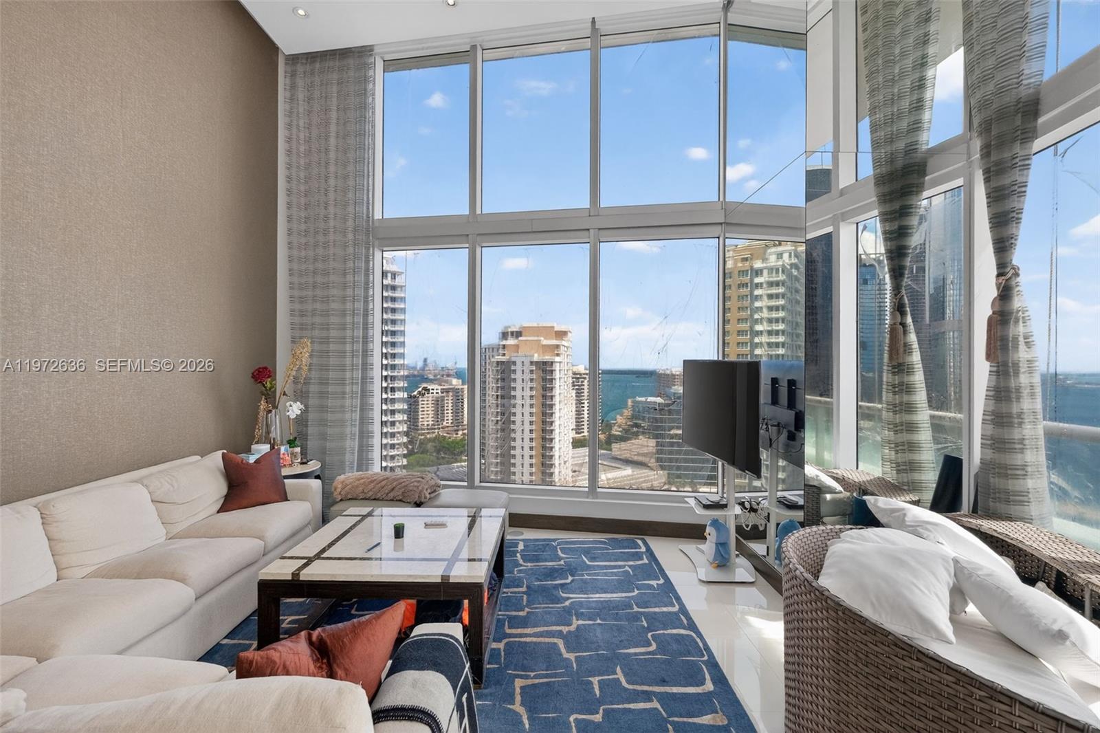 495 Brickell avenue #2201, Miami FL 33131