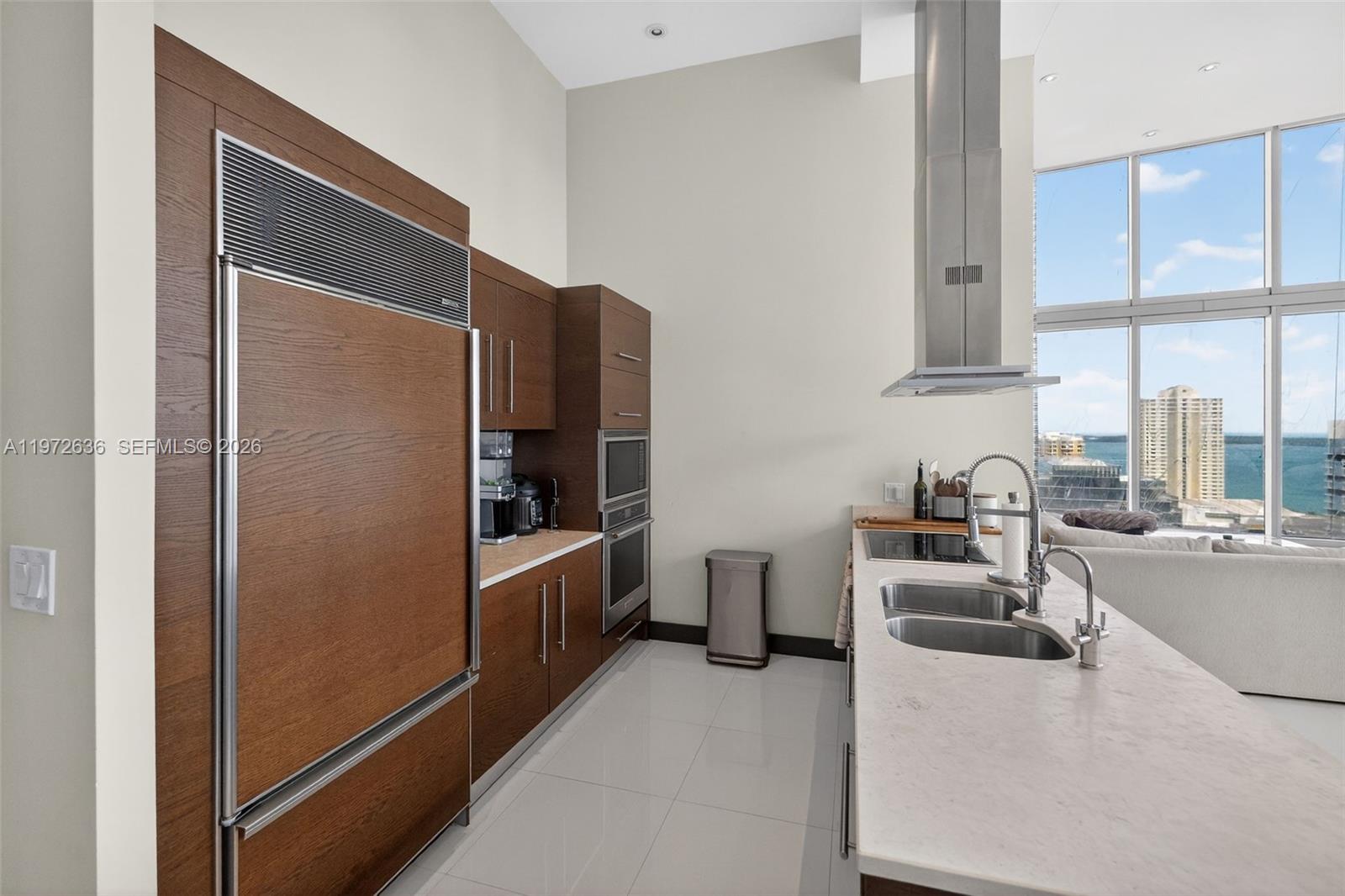 495 Brickell avenue #2201, Miami FL 33131