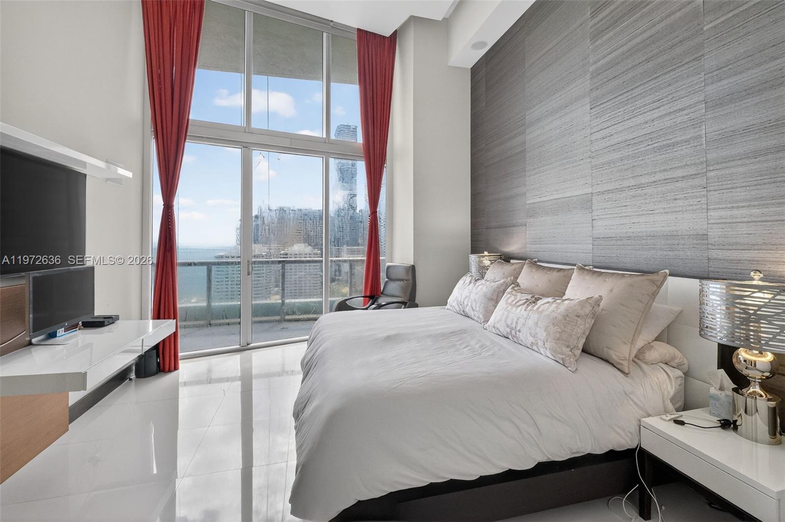 495 Brickell avenue #2201, Miami FL 33131