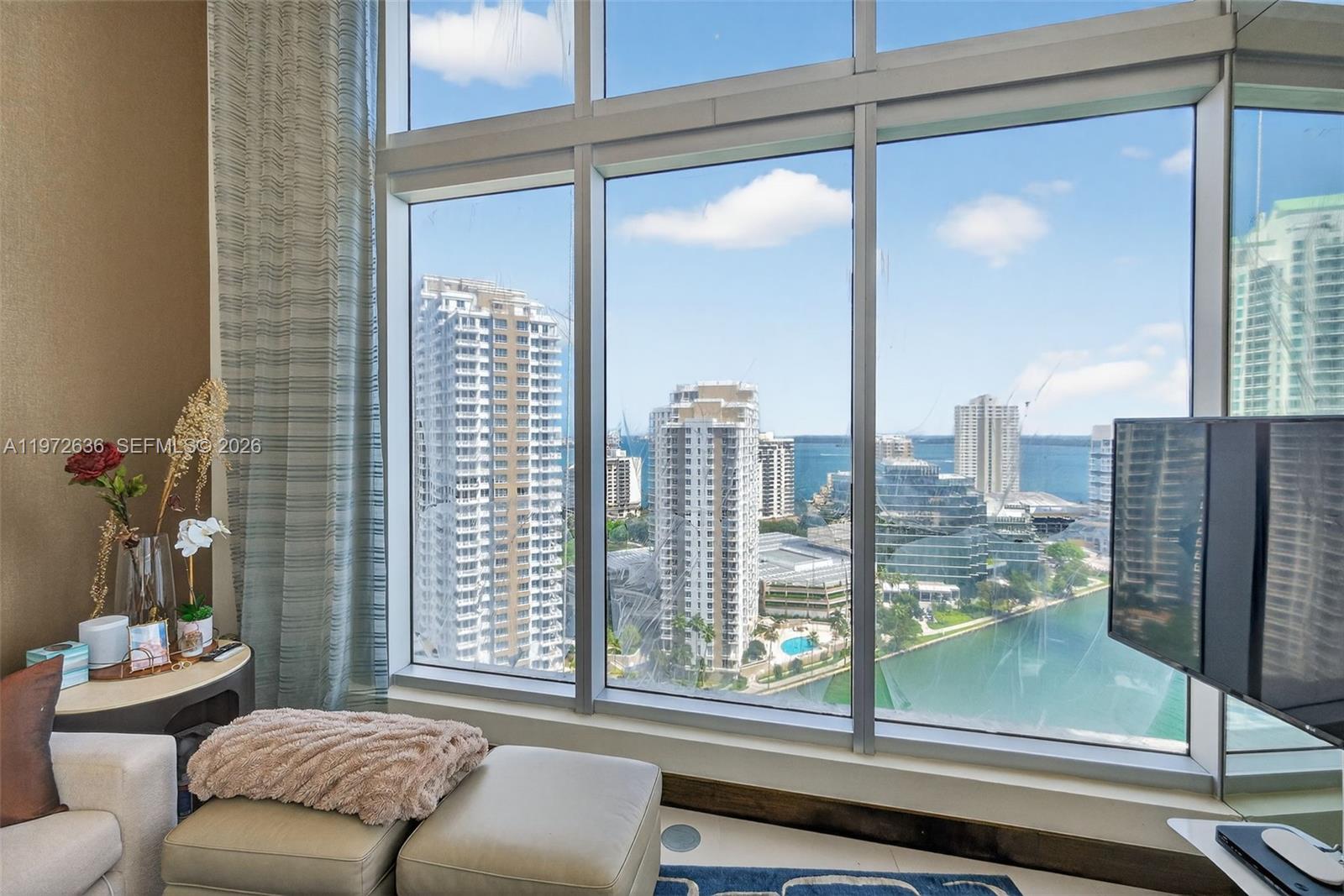 495 Brickell avenue #2201, Miami FL 33131