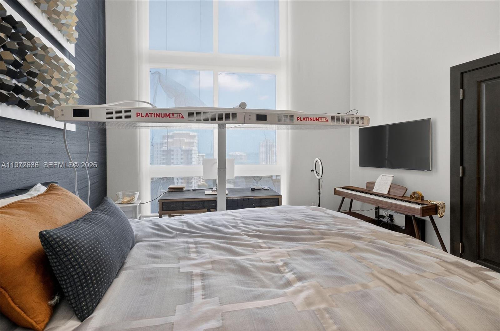 495 Brickell avenue #2201, Miami FL 33131