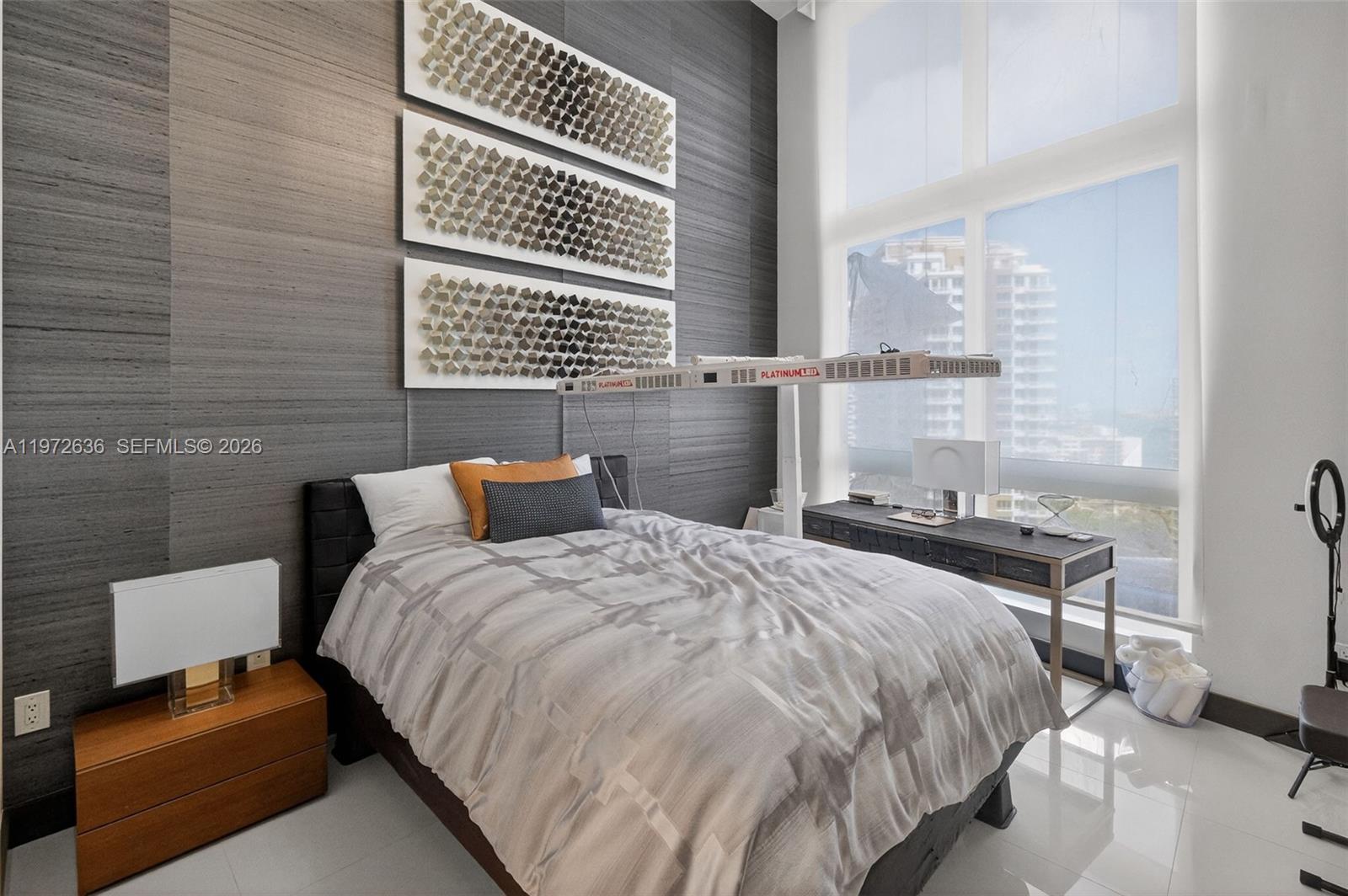 495 Brickell avenue #2201, Miami FL 33131