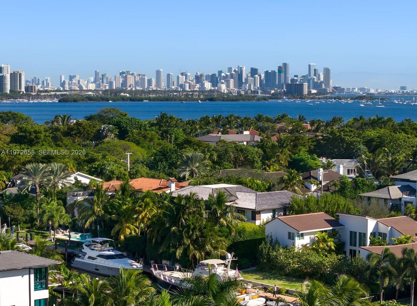 6850 Sunrise Ct, Coral Gables FL 33133