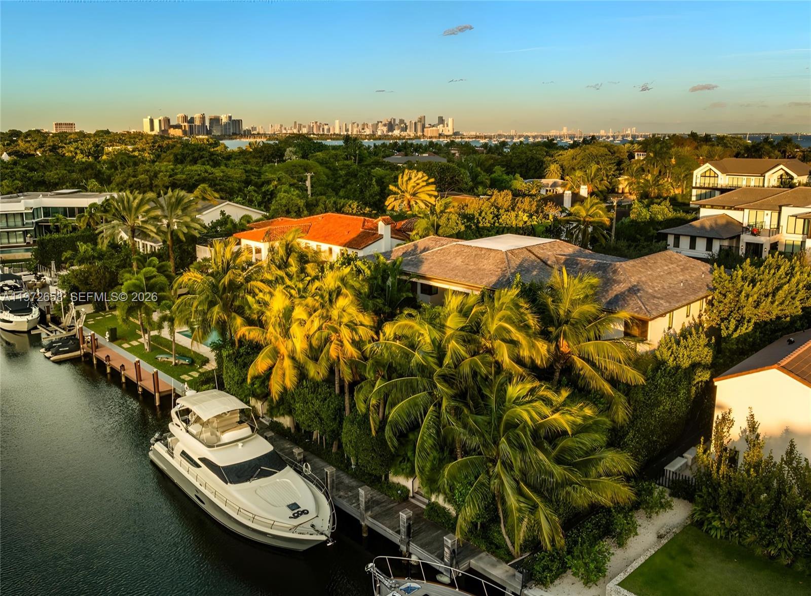 6850 Sunrise Ct, Coral Gables FL 33133