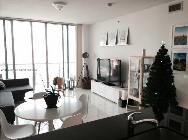 1111 SW 1st Ave #3724-N, Miami FL 33130