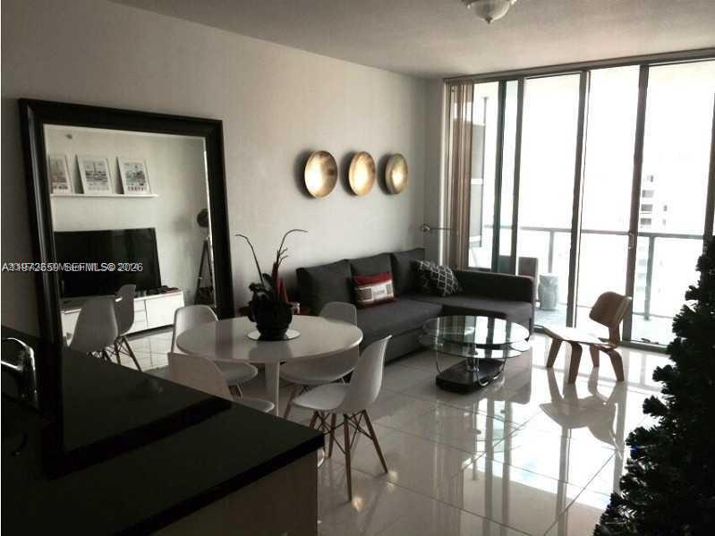 1111 SW 1st Ave #3724-N, Miami FL 33130