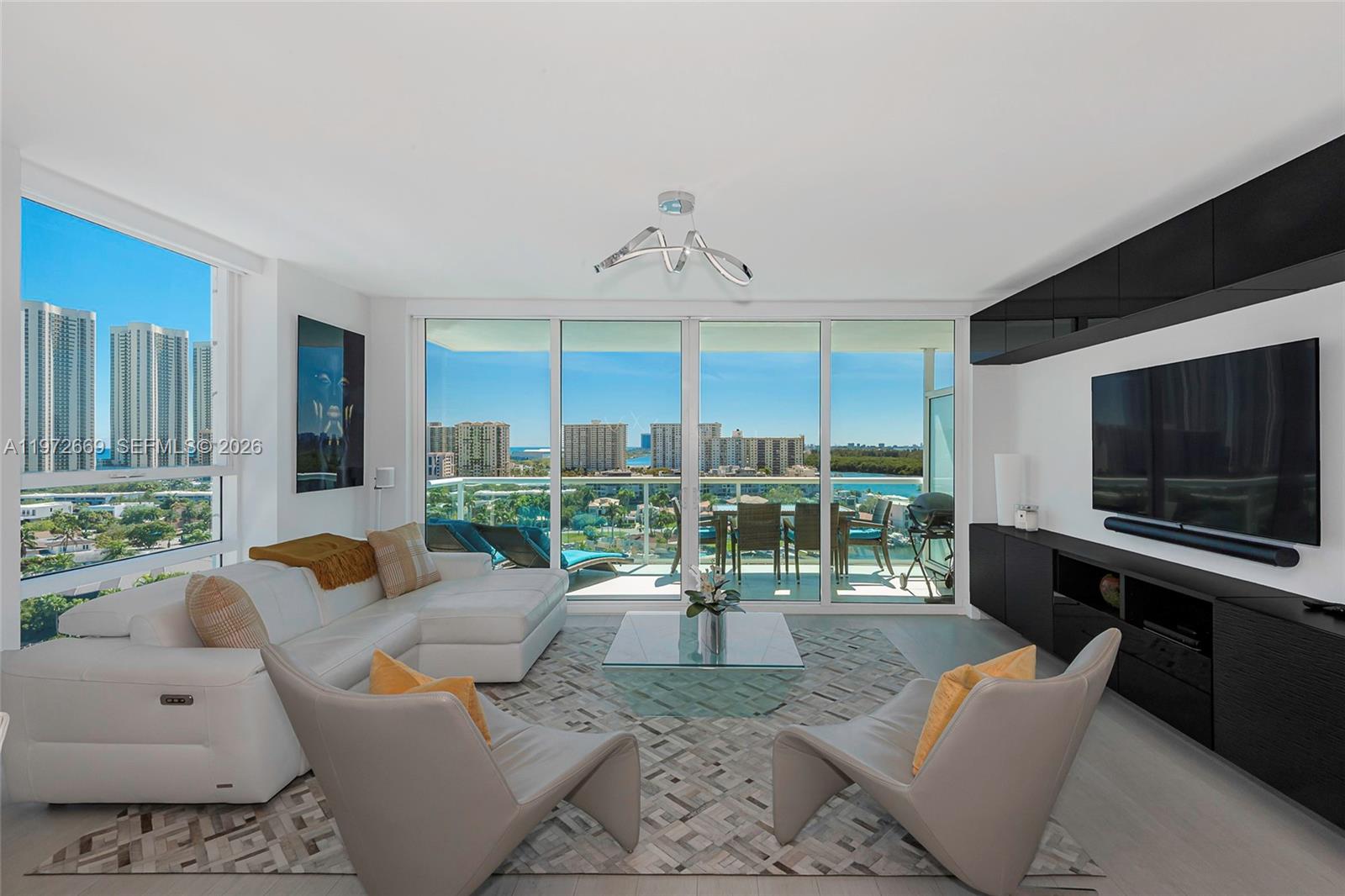 400 Sunny Isles Blvd #1222 SE CORNER UNIT, Sunny Isles Beach FL 33160