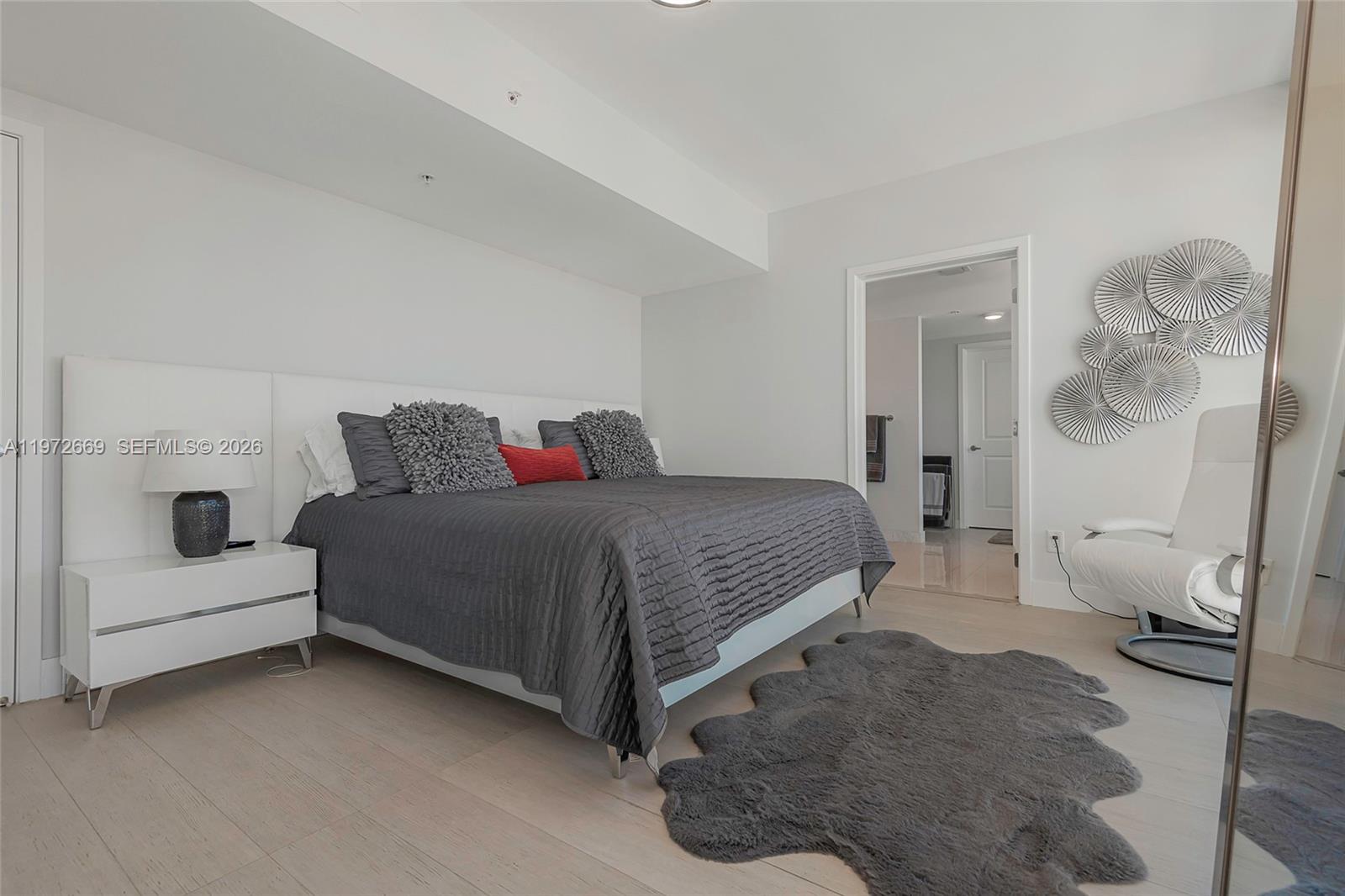400 Sunny Isles Blvd #1222 SE CORNER UNIT, Sunny Isles Beach FL 33160