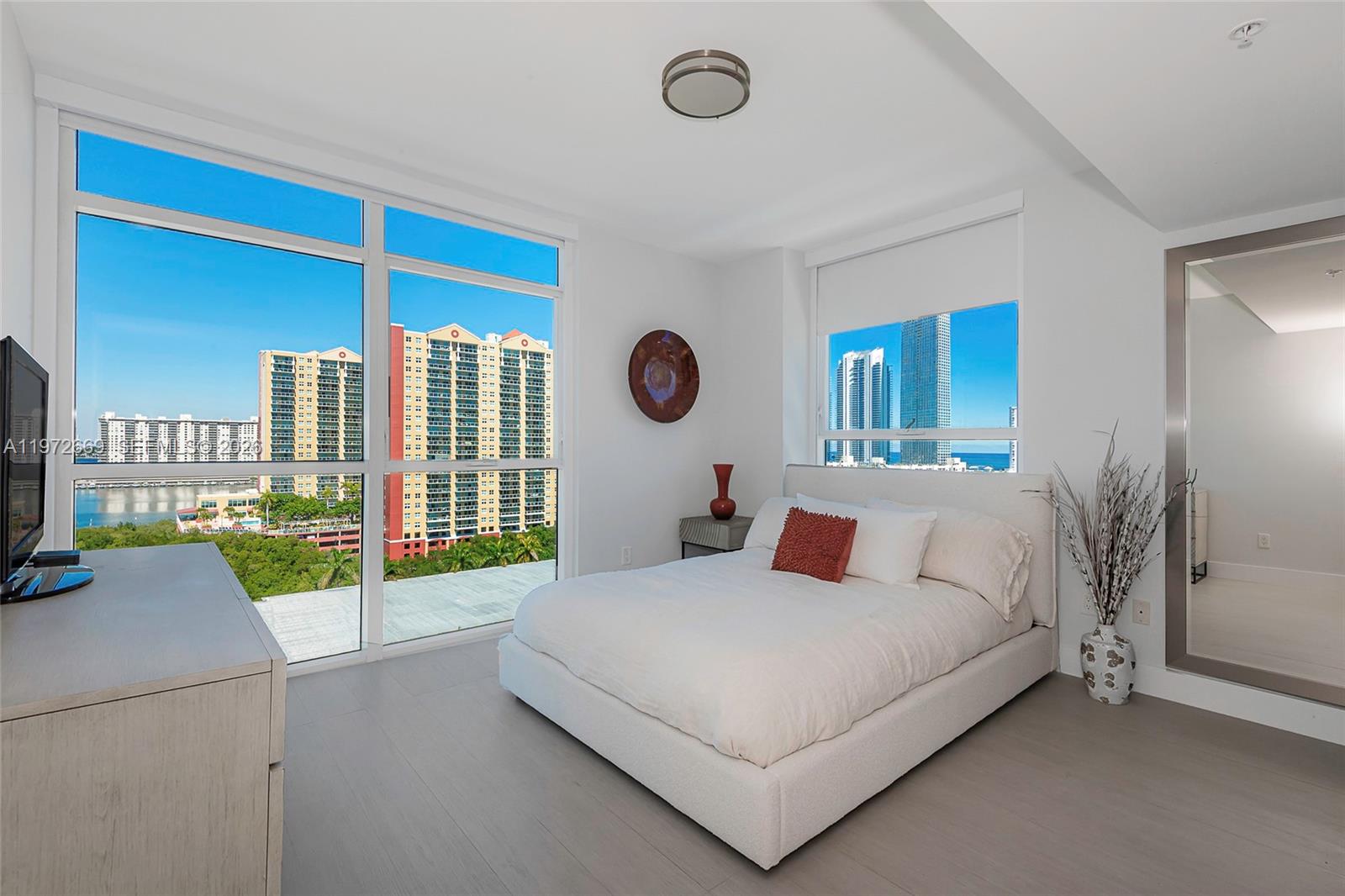 400 Sunny Isles Blvd #1222 SE CORNER UNIT, Sunny Isles Beach FL 33160
