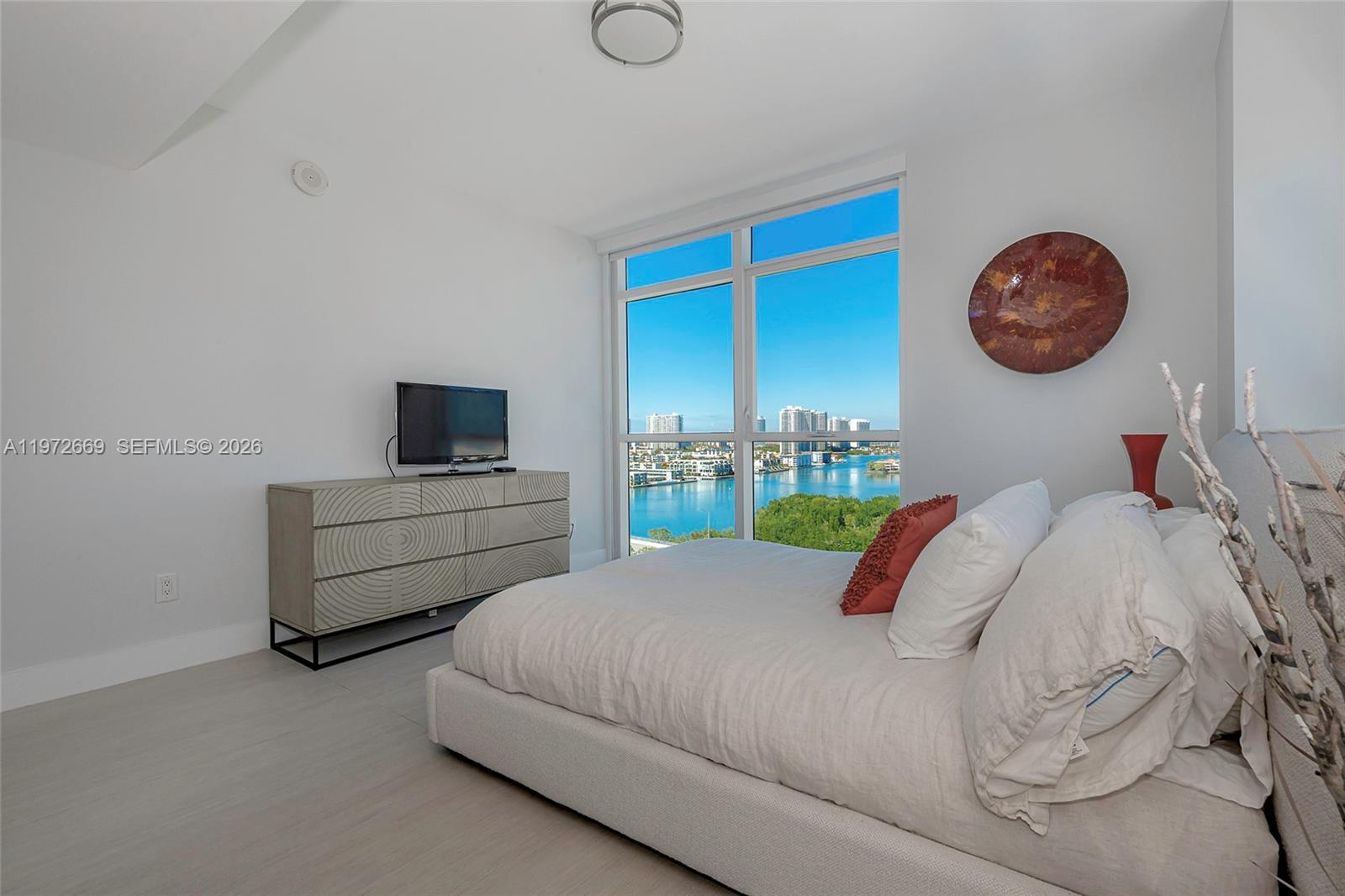 400 Sunny Isles Blvd #1222 SE CORNER UNIT, Sunny Isles Beach FL 33160
