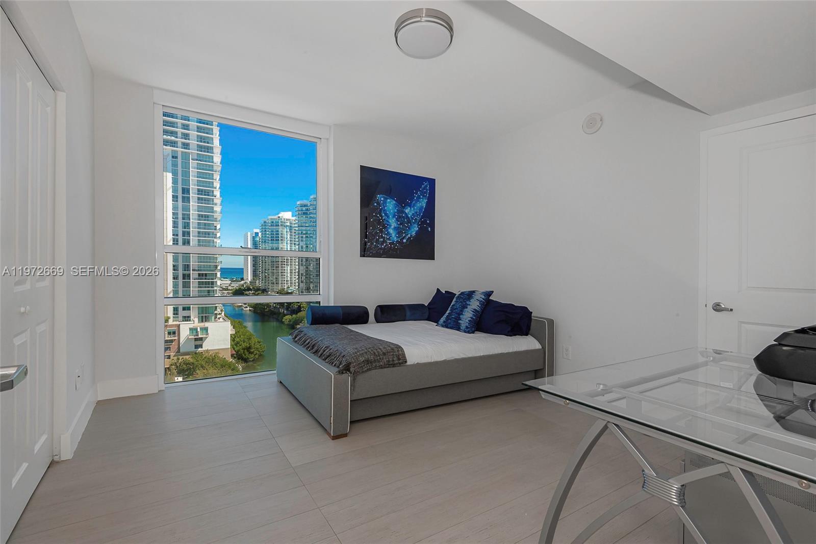400 Sunny Isles Blvd #1222 SE CORNER UNIT, Sunny Isles Beach FL 33160