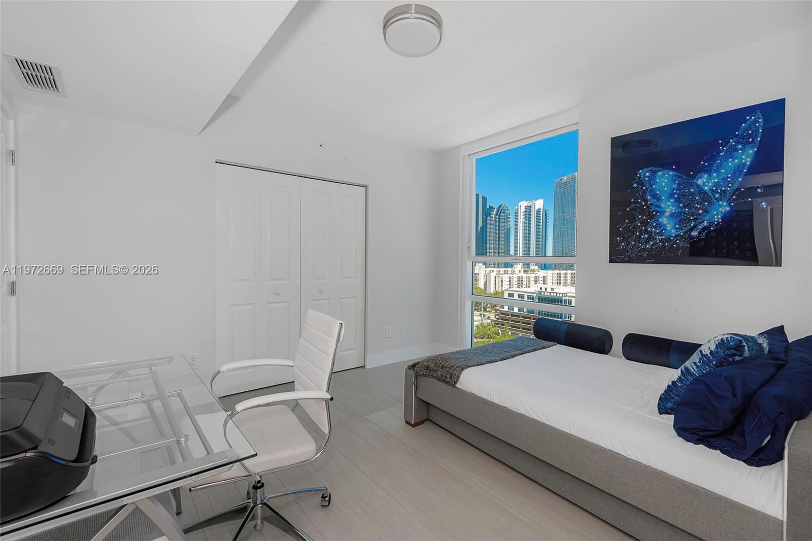 400 Sunny Isles Blvd #1222 SE CORNER UNIT, Sunny Isles Beach FL 33160