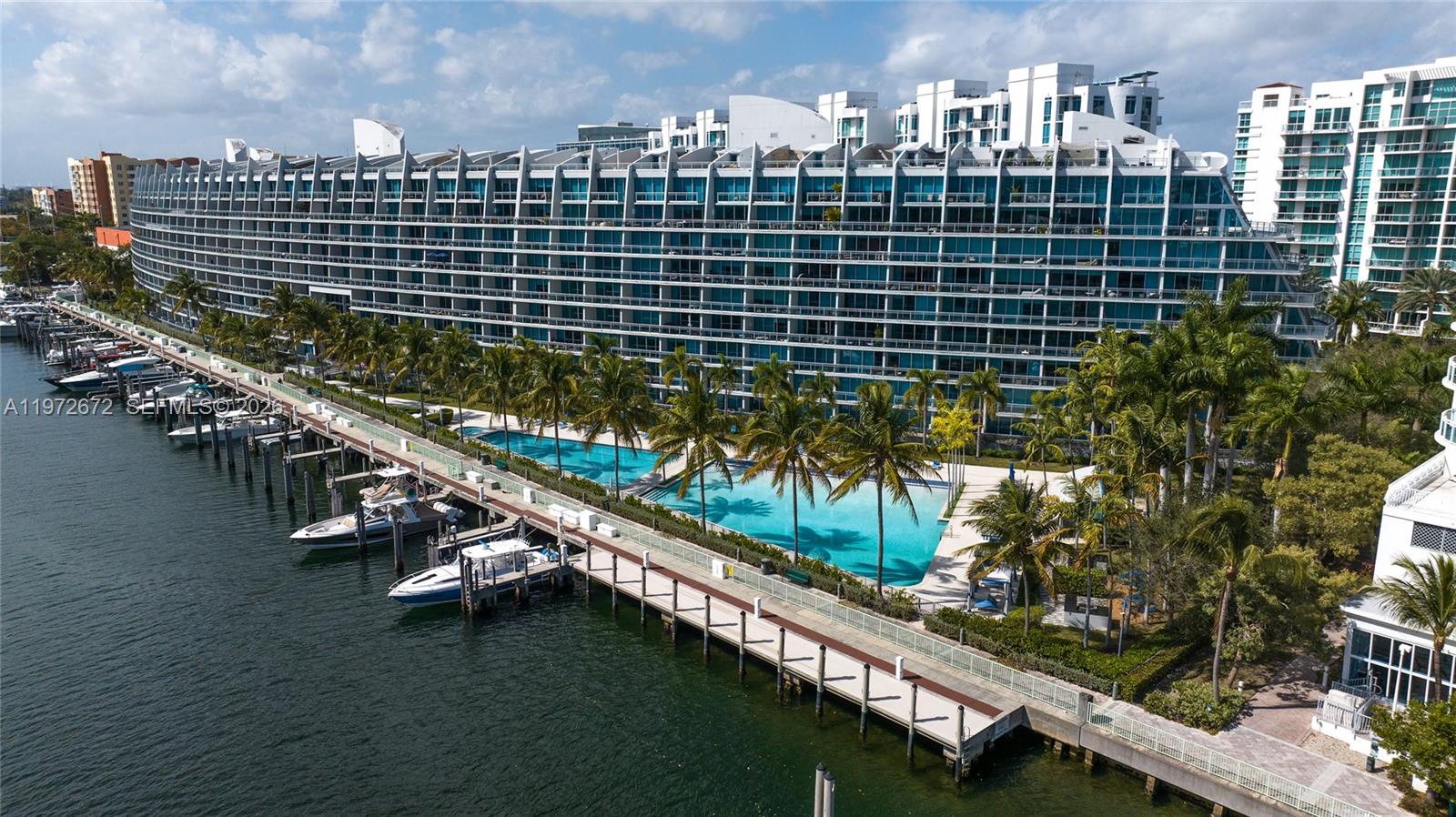 2950 NE 188th St #534, Aventura FL 33180