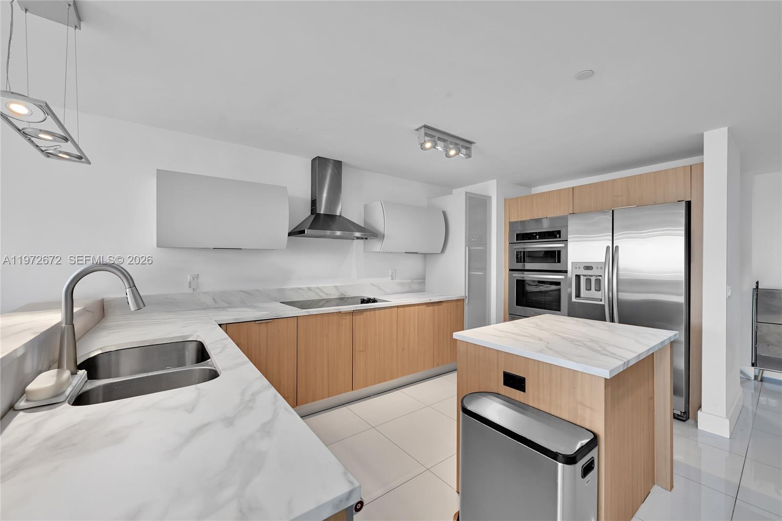 2950 NE 188th St #534, Aventura FL 33180