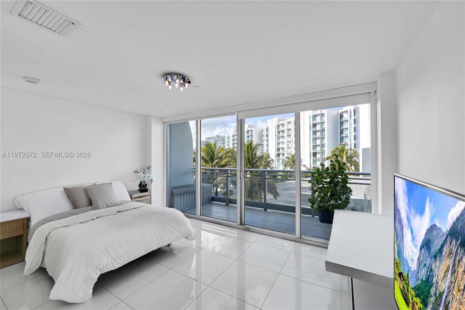 2950 NE 188th St #534, Aventura FL 33180