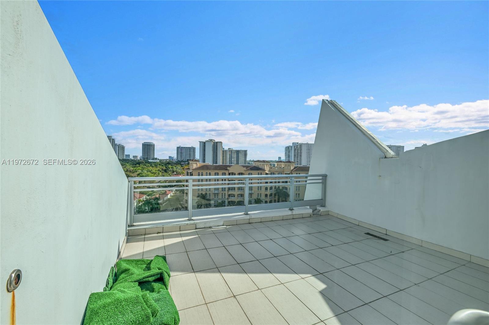 2950 NE 188th St #534, Aventura FL 33180