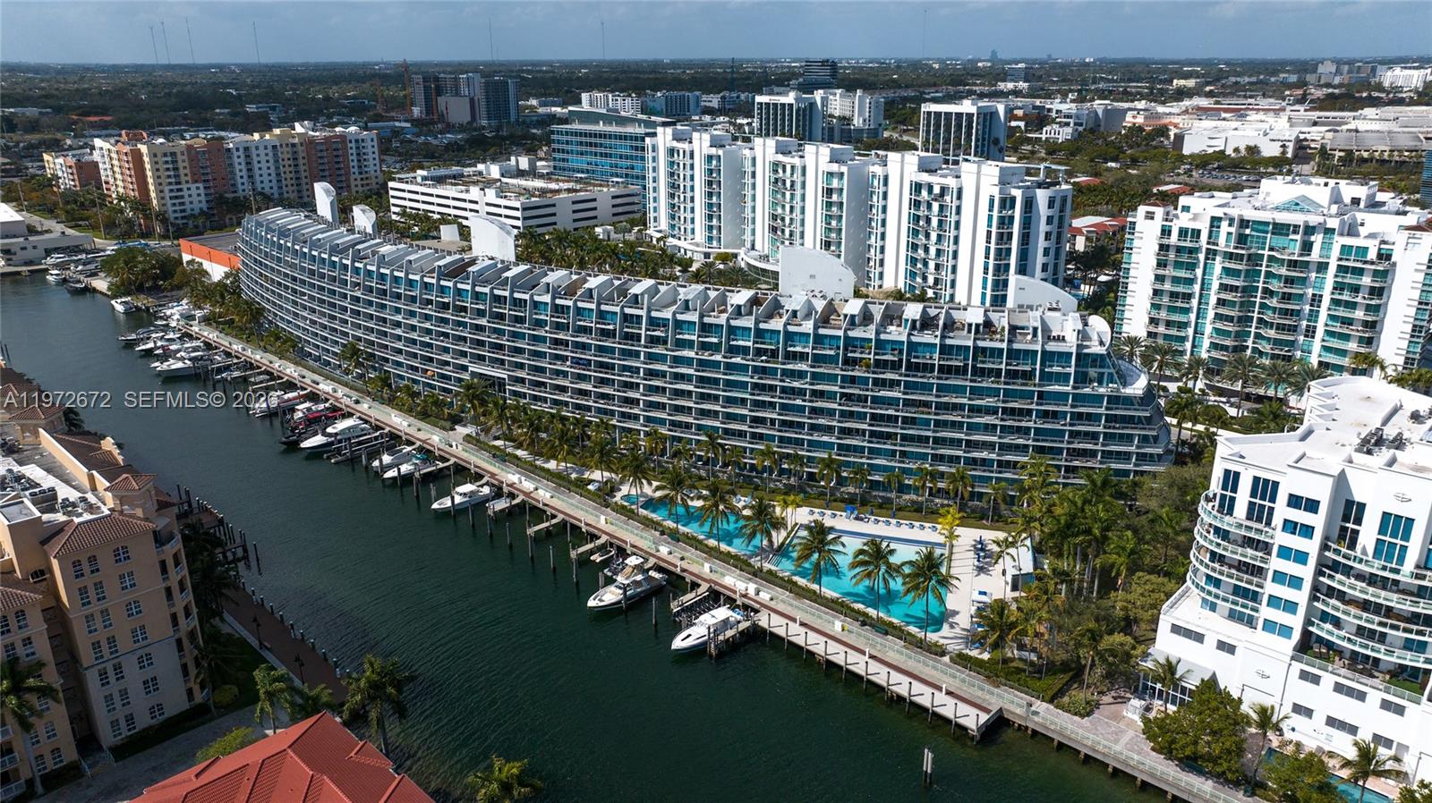 2950 NE 188th St #534, Aventura FL 33180