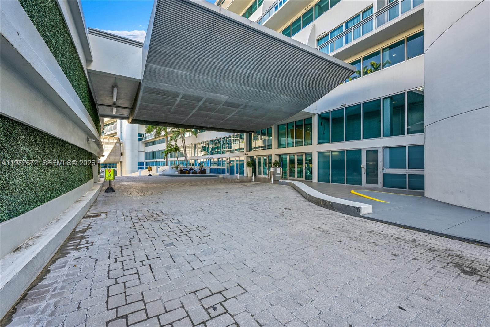 2950 NE 188th St #534, Aventura FL 33180