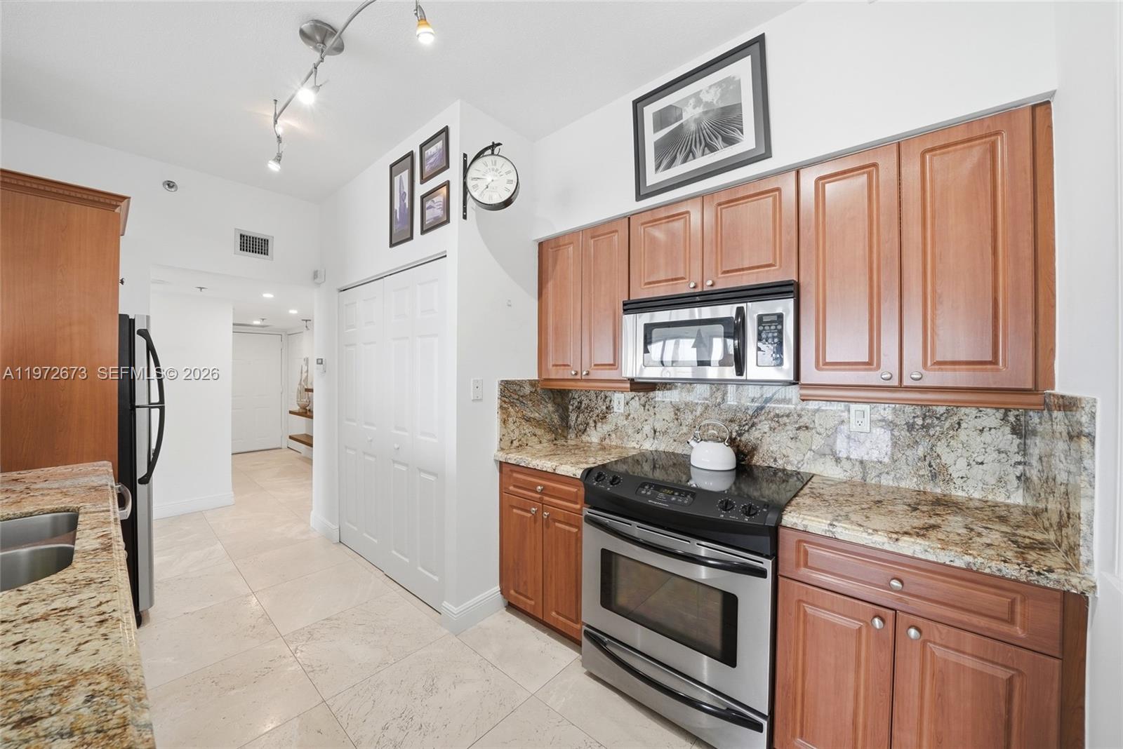 540 Brickell Key Dr #222, Miami FL 33131