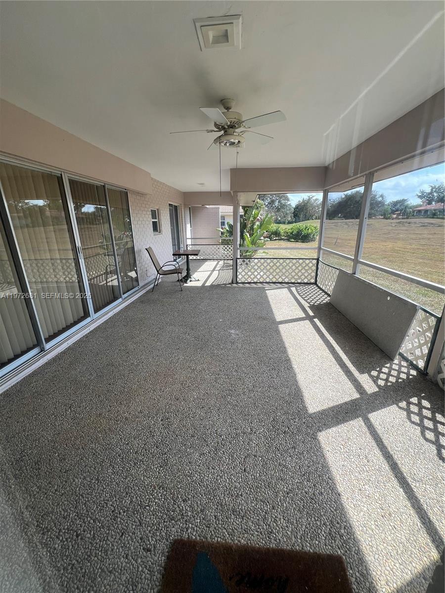 5724 S Bayberry Ln, Tamarac FL 33319