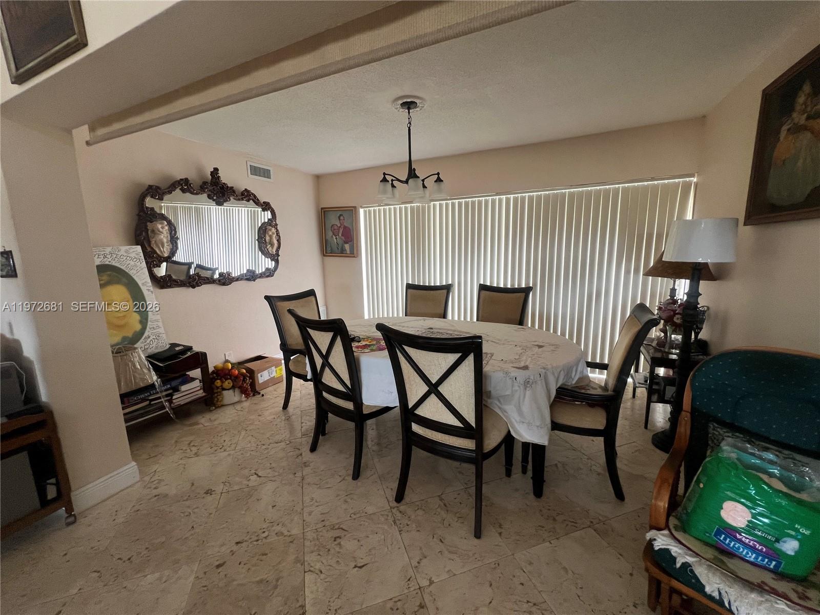 5724 S Bayberry Ln, Tamarac FL 33319