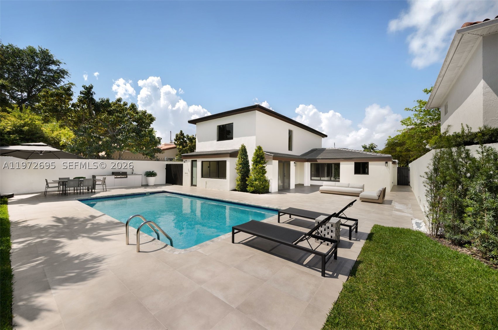 2805 SW 4th Ave, Miami FL 33129