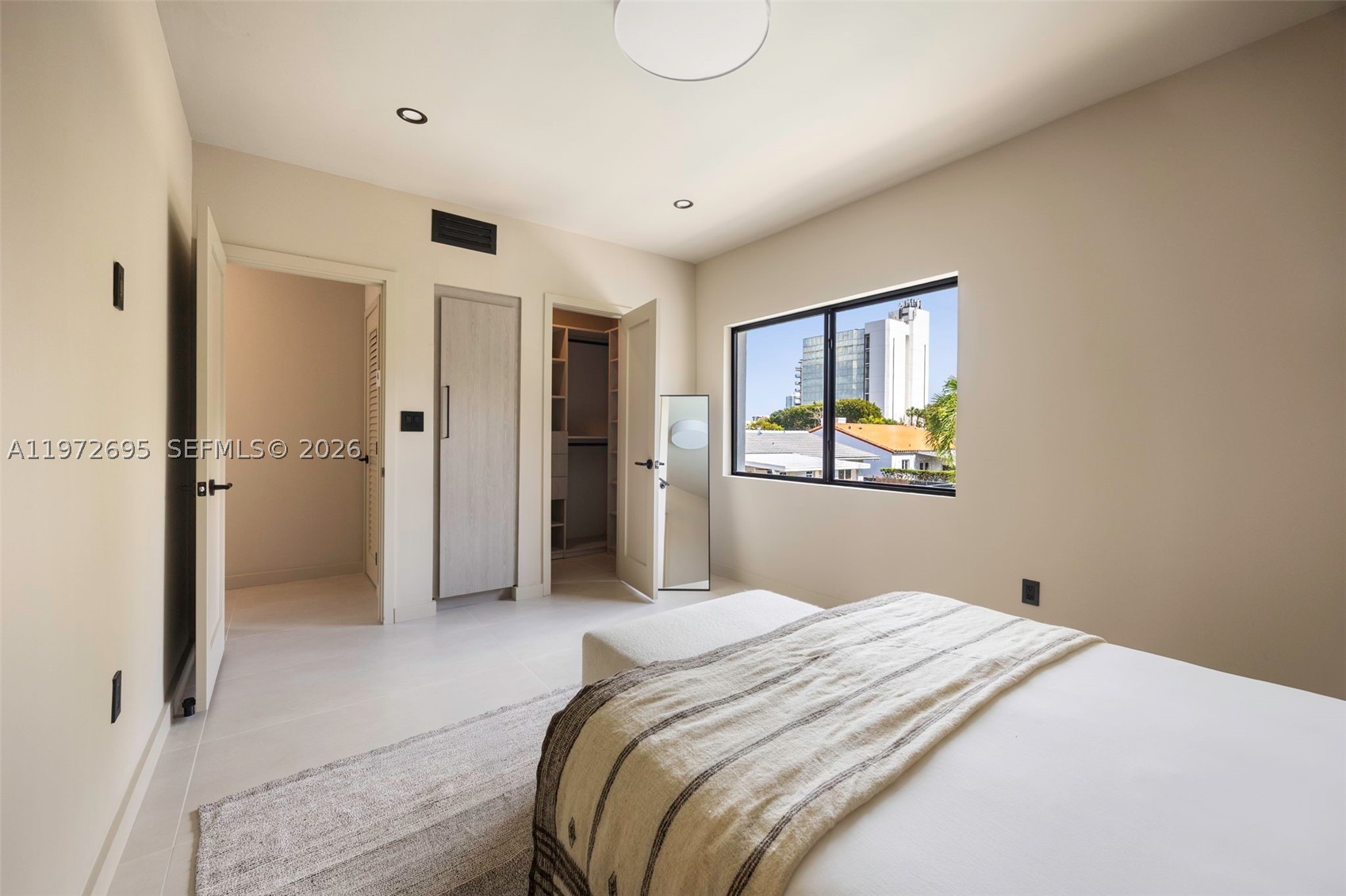 2805 SW 4th Ave, Miami FL 33129