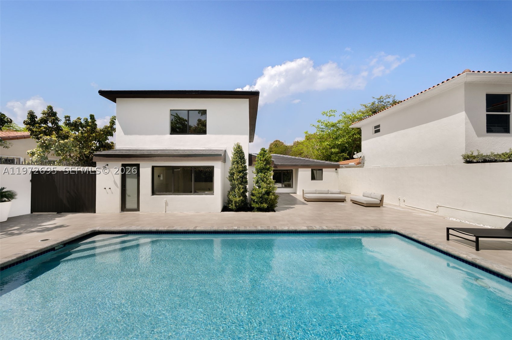 2805 SW 4th Ave, Miami FL 33129