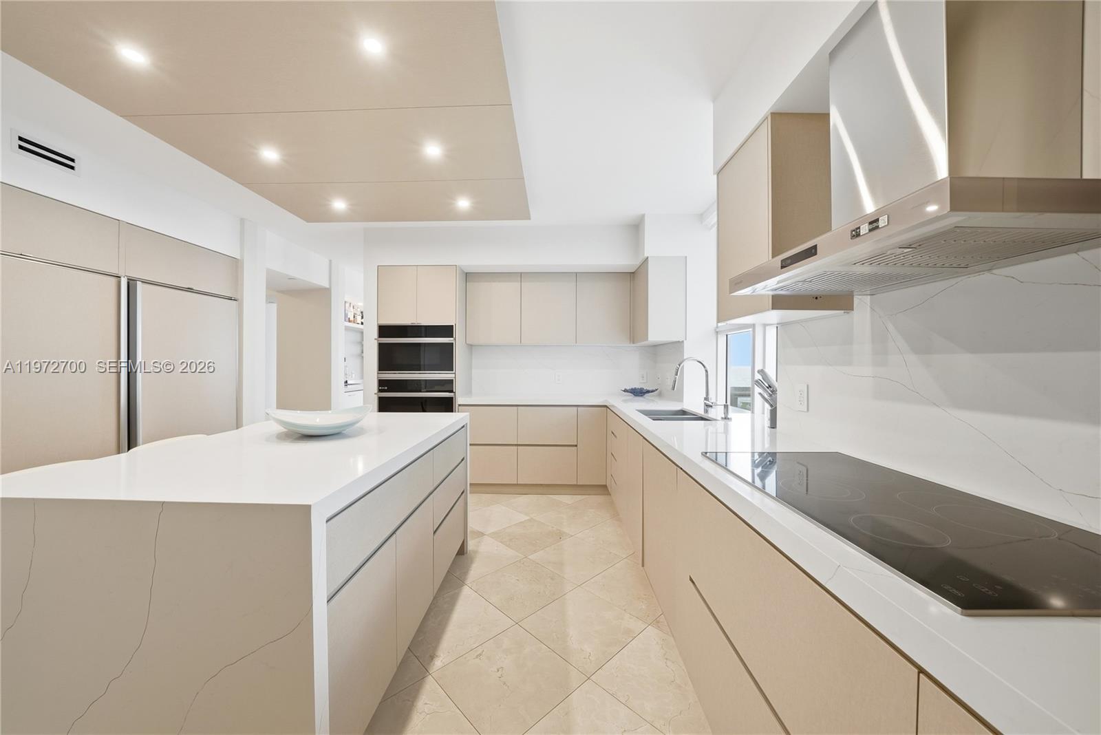 5801 Collins Ave #700, Miami Beach FL 33140