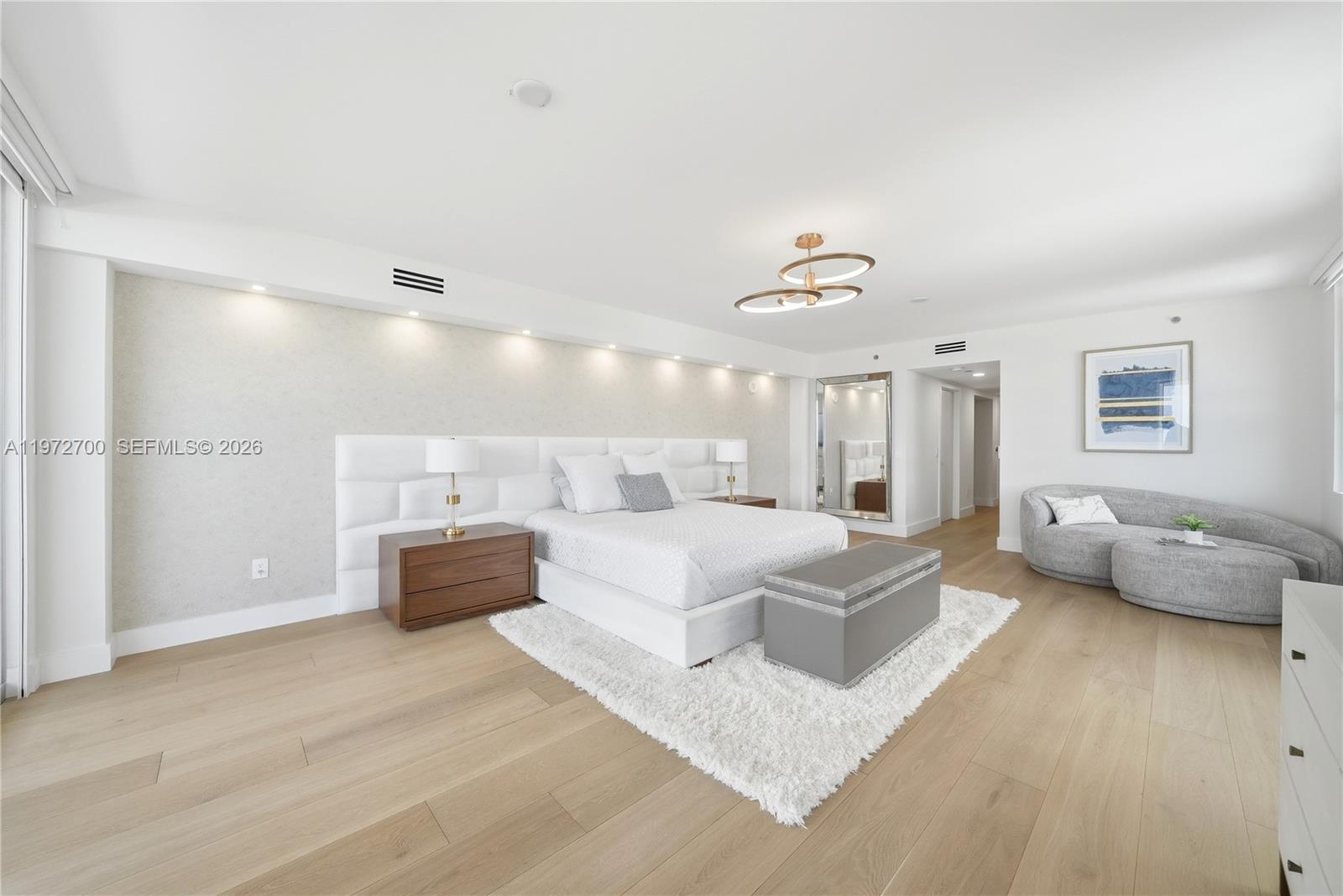 5801 Collins Ave #700, Miami Beach FL 33140