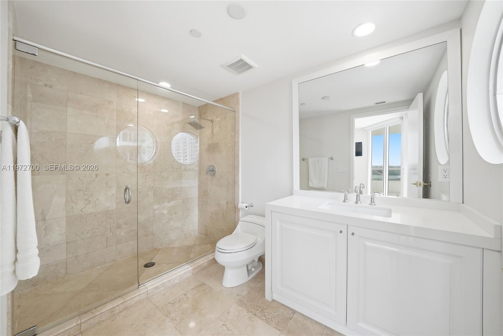 5801 Collins Ave #700, Miami Beach FL 33140