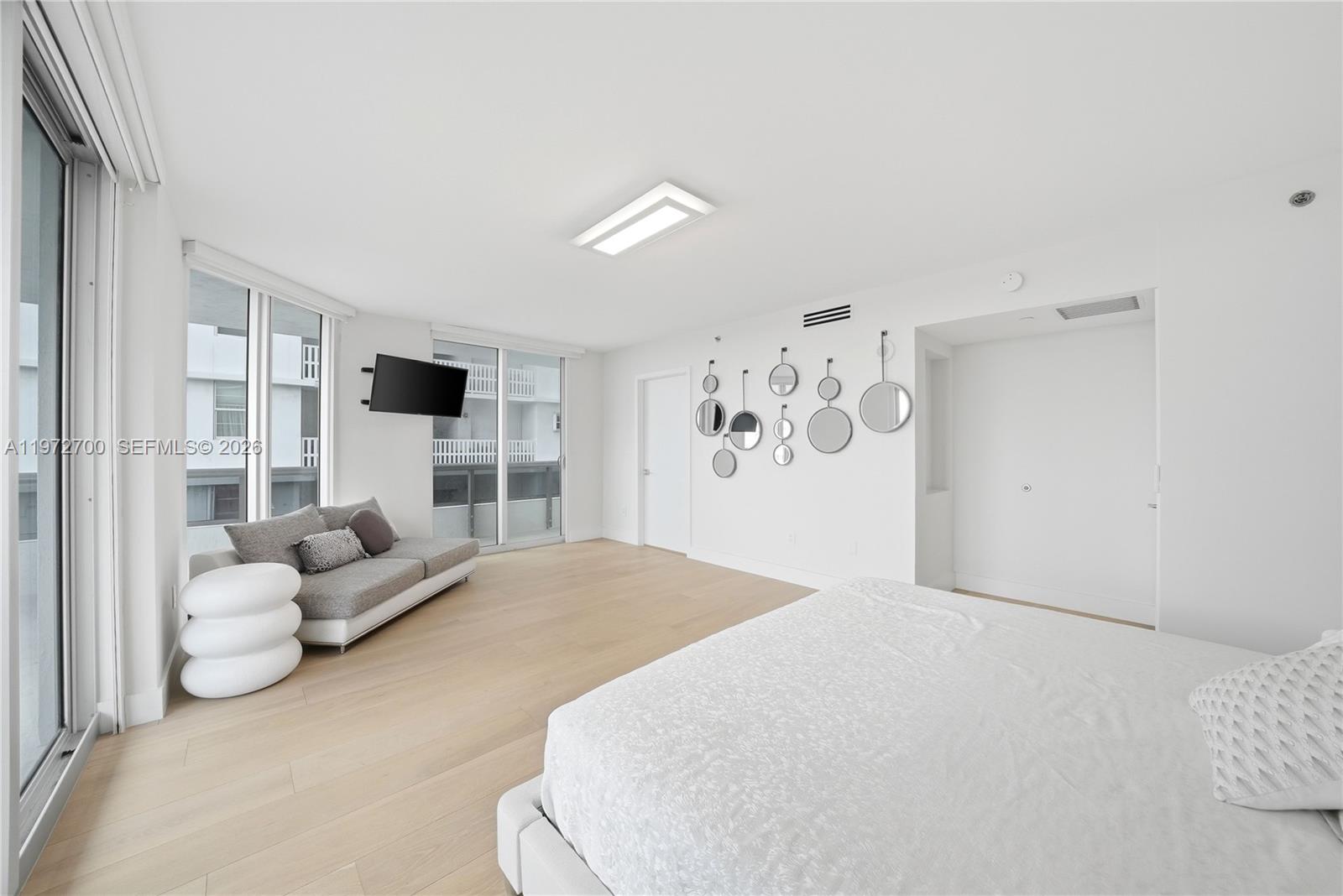 5801 Collins Ave #700, Miami Beach FL 33140
