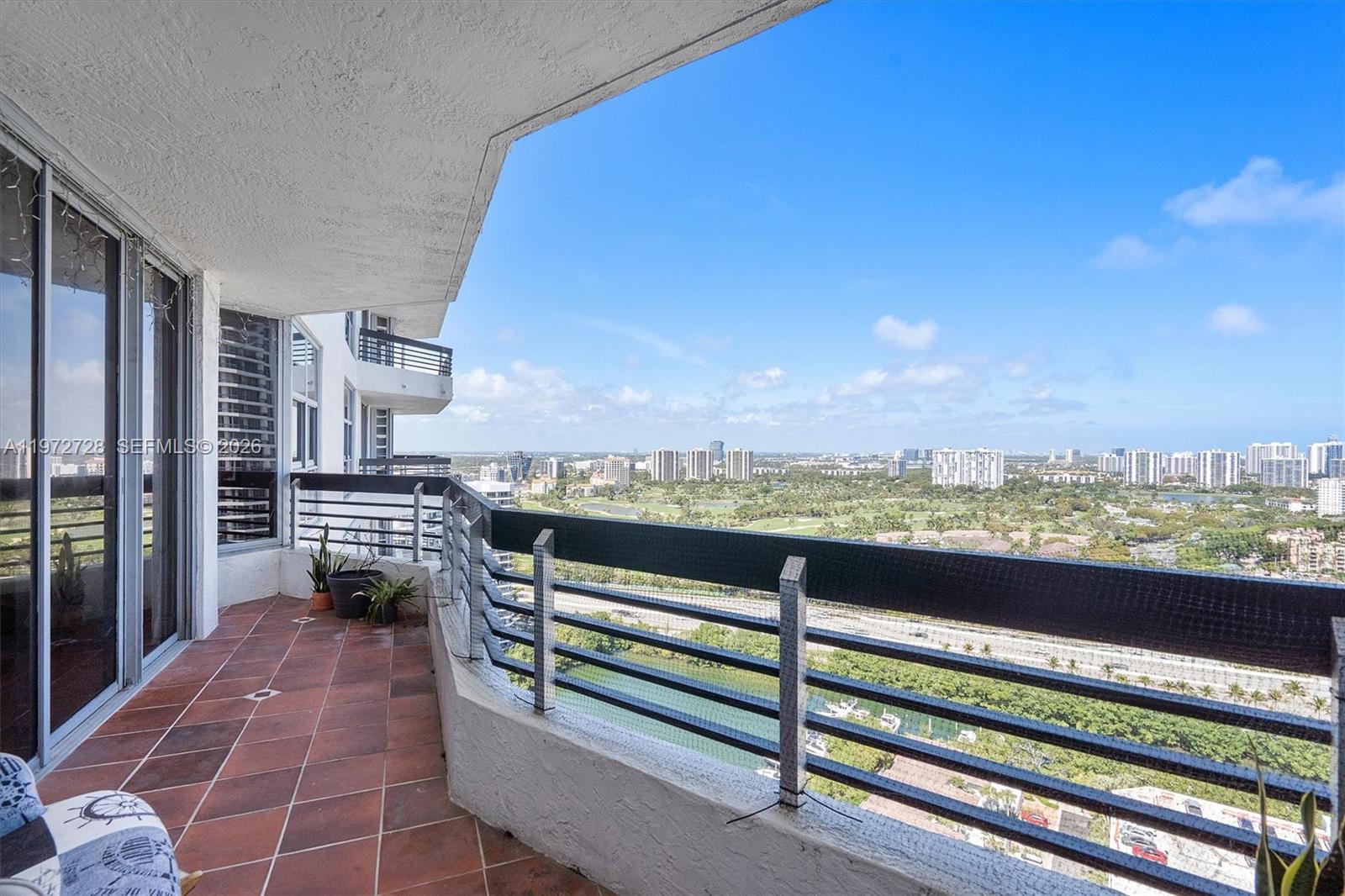 3530 Mystic Pointe Dr #2907, Aventura FL 33180