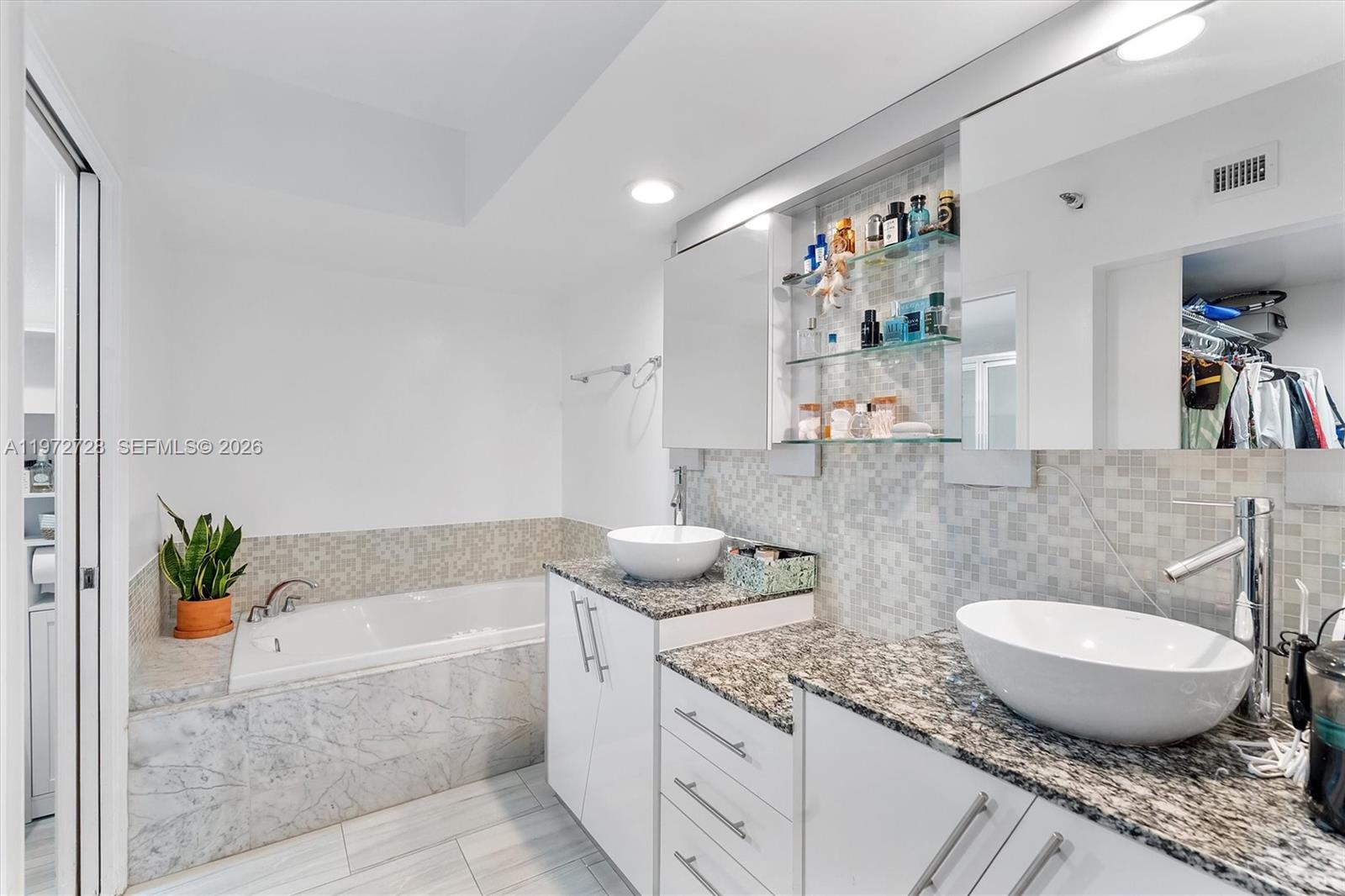 3530 Mystic Pointe Dr #2907, Aventura FL 33180