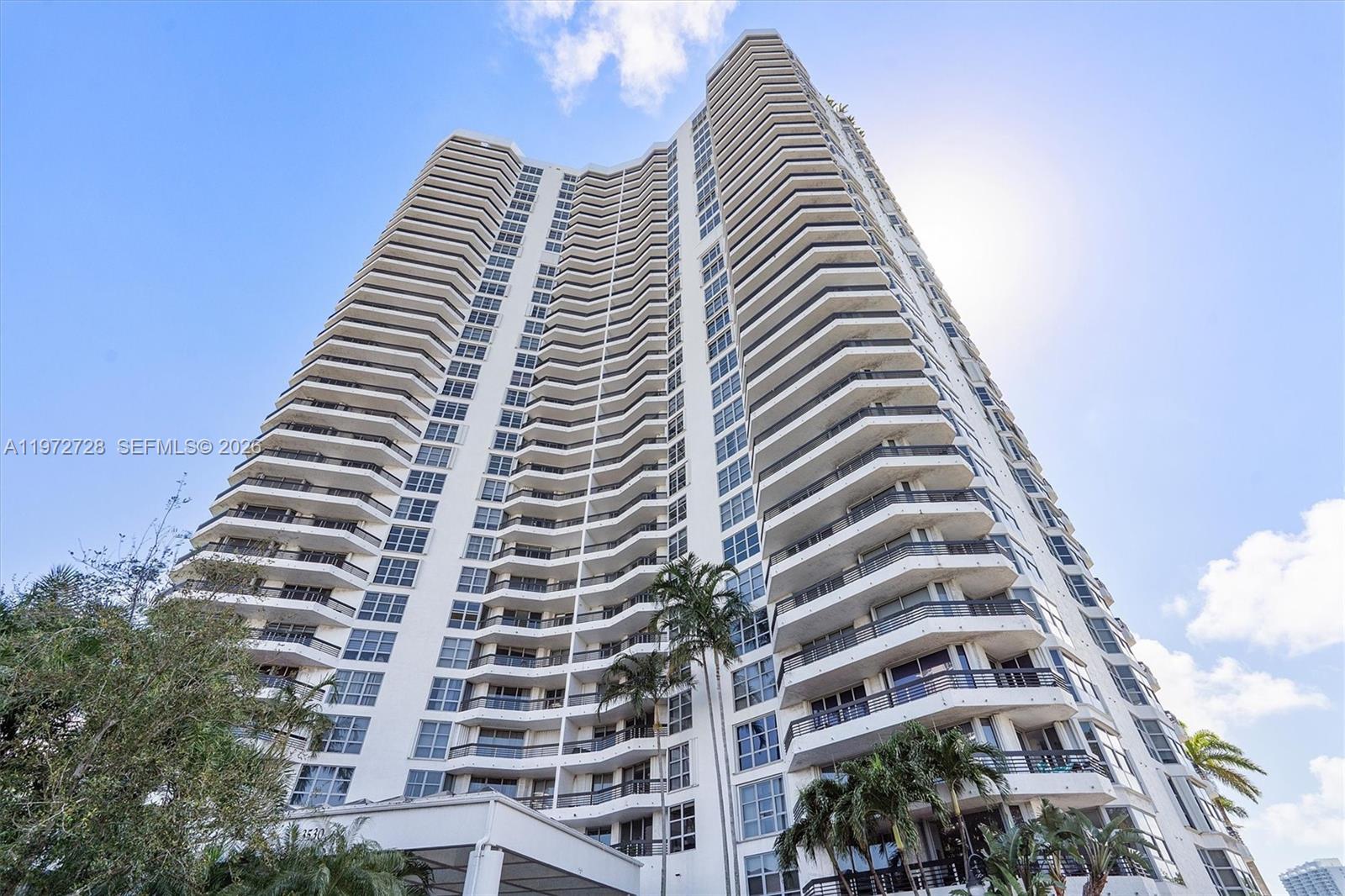 3530 Mystic Pointe Dr #2907, Aventura FL 33180
