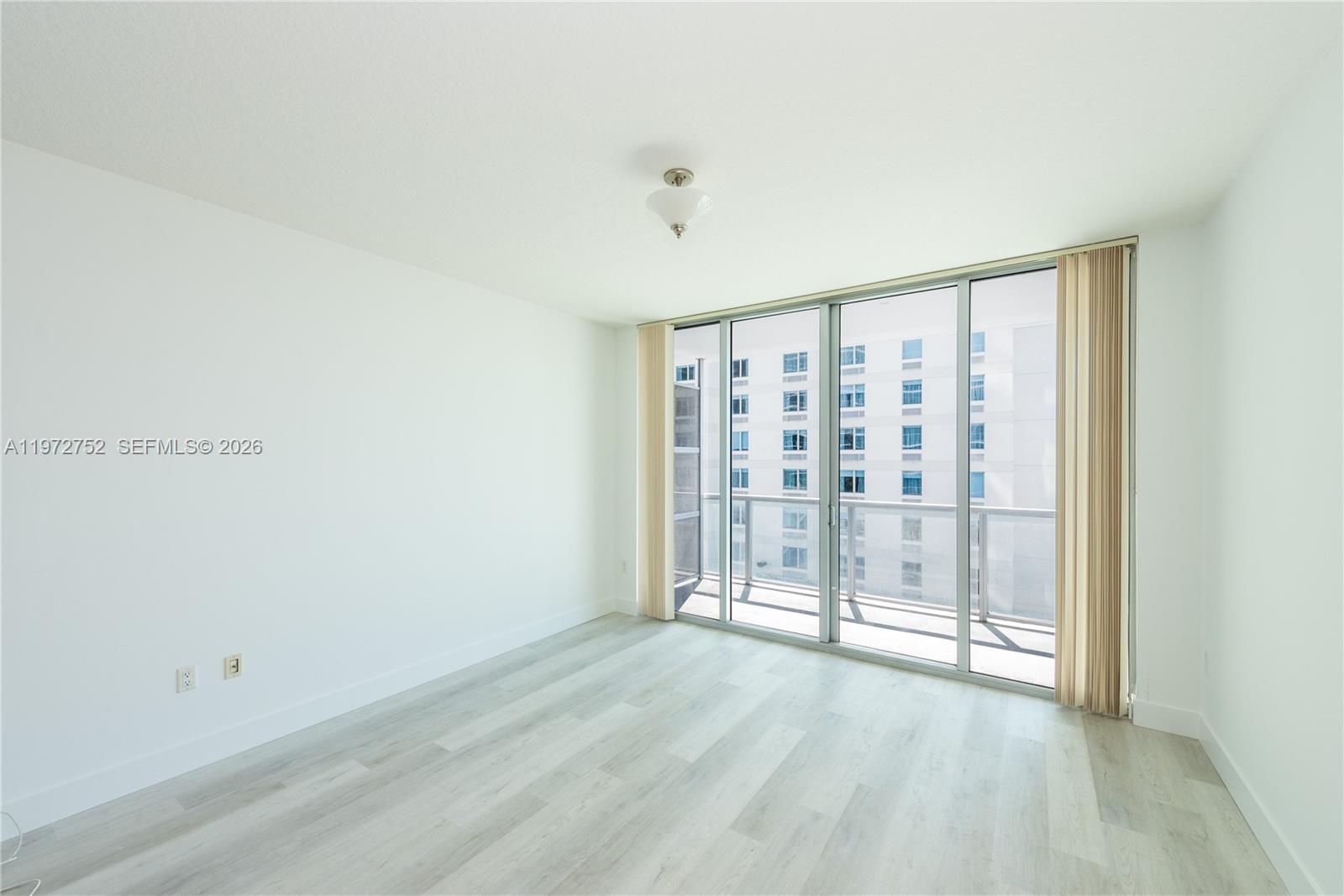 79 SW 12th St #1105-S, Miami FL 33130
