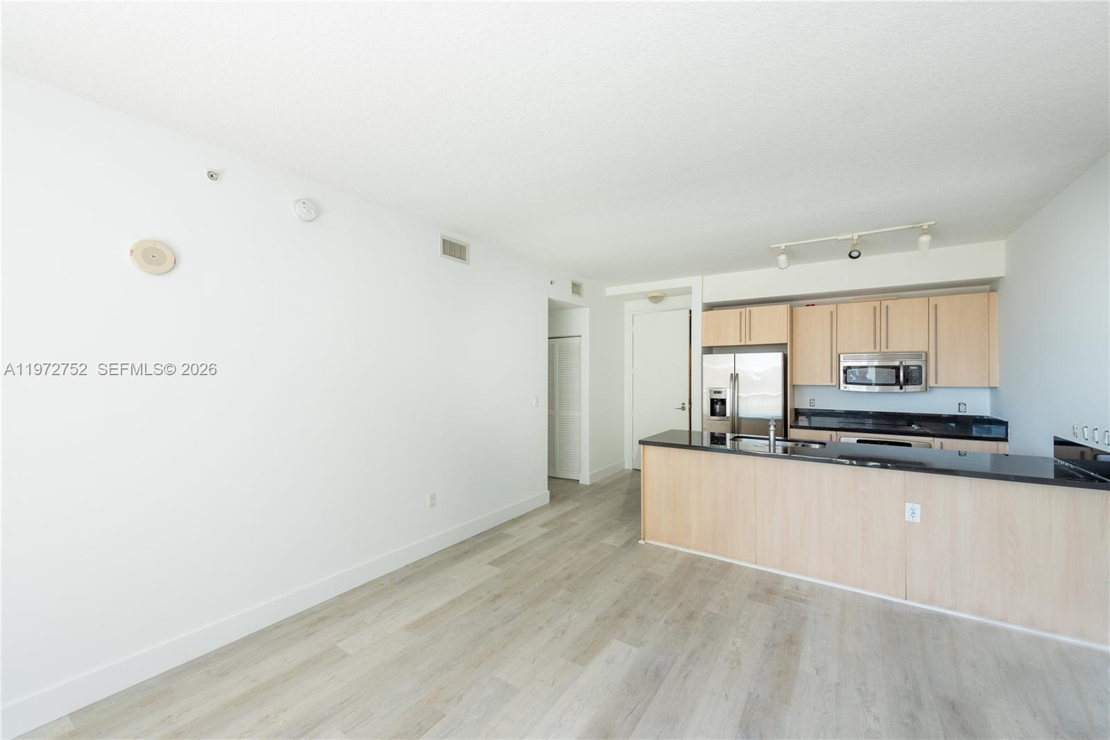 79 SW 12th St #1105-S, Miami FL 33130