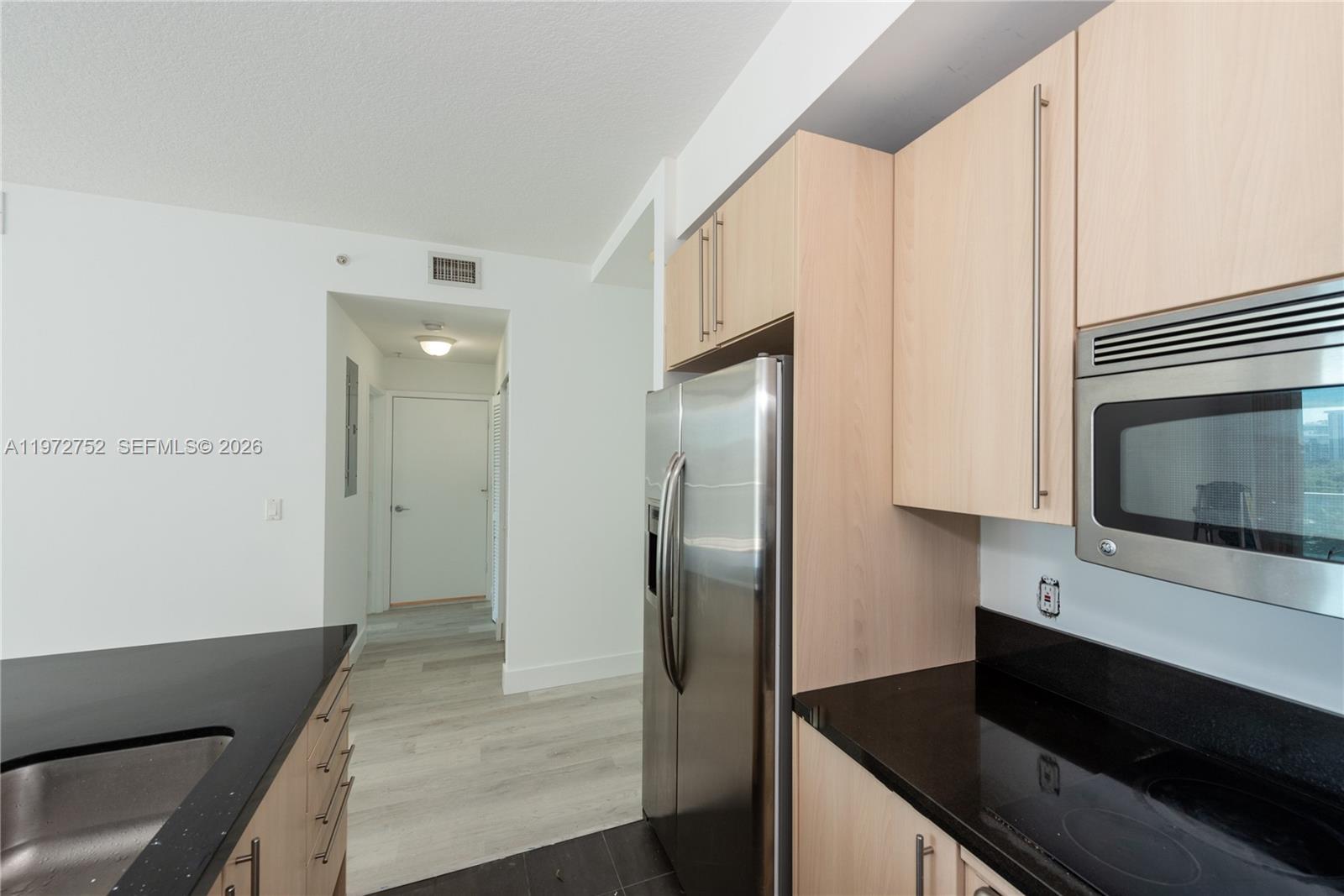 79 SW 12th St #1105-S, Miami FL 33130