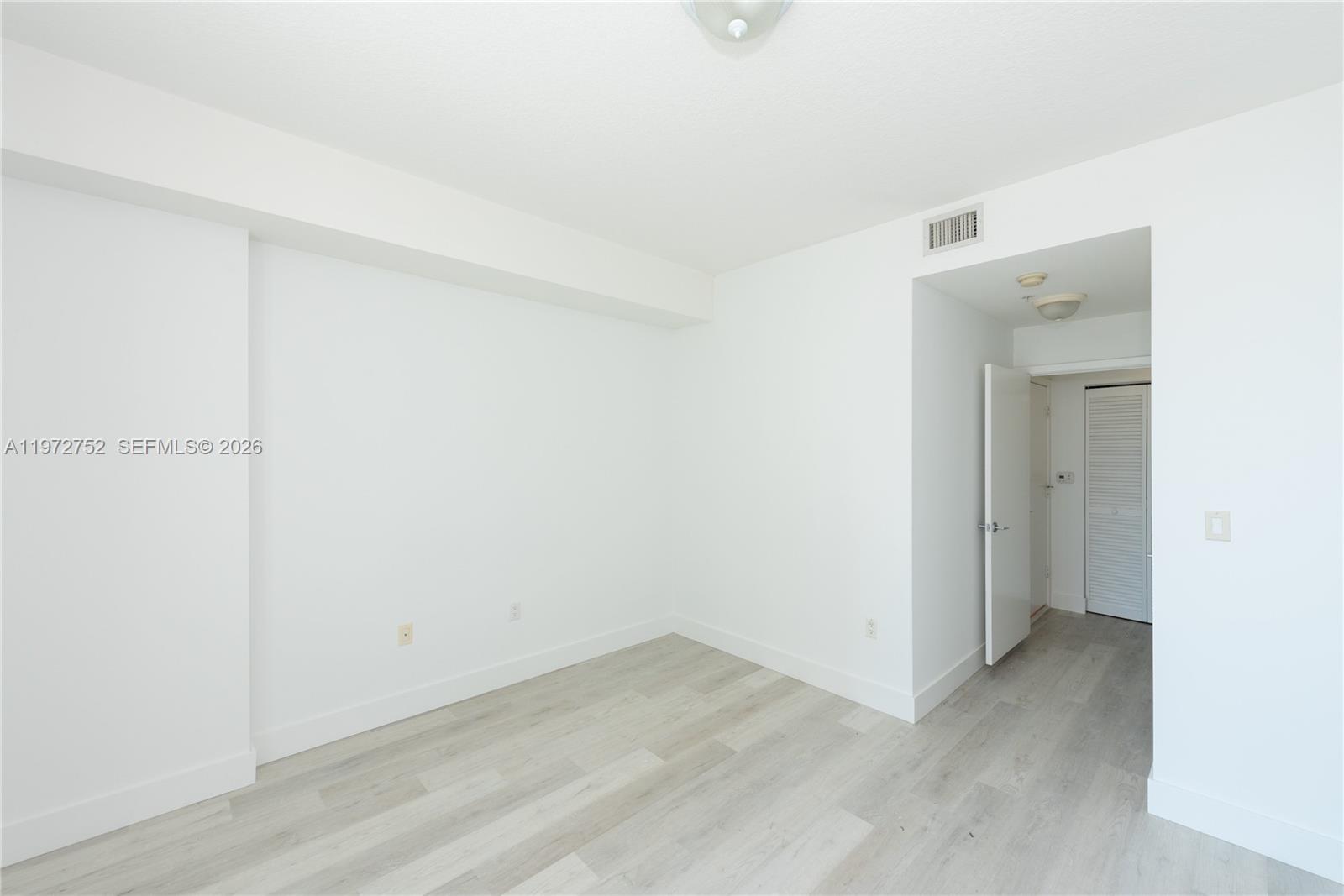 79 SW 12th St #1105-S, Miami FL 33130