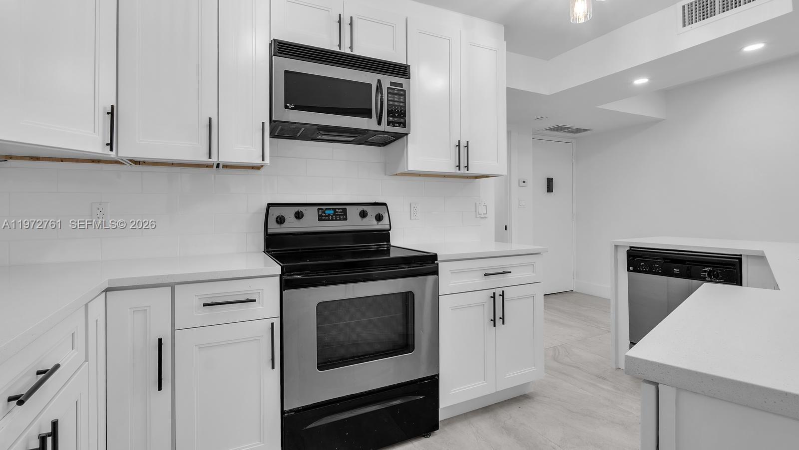 6911 Environ Blvd #4J, Lauderhill FL 33319