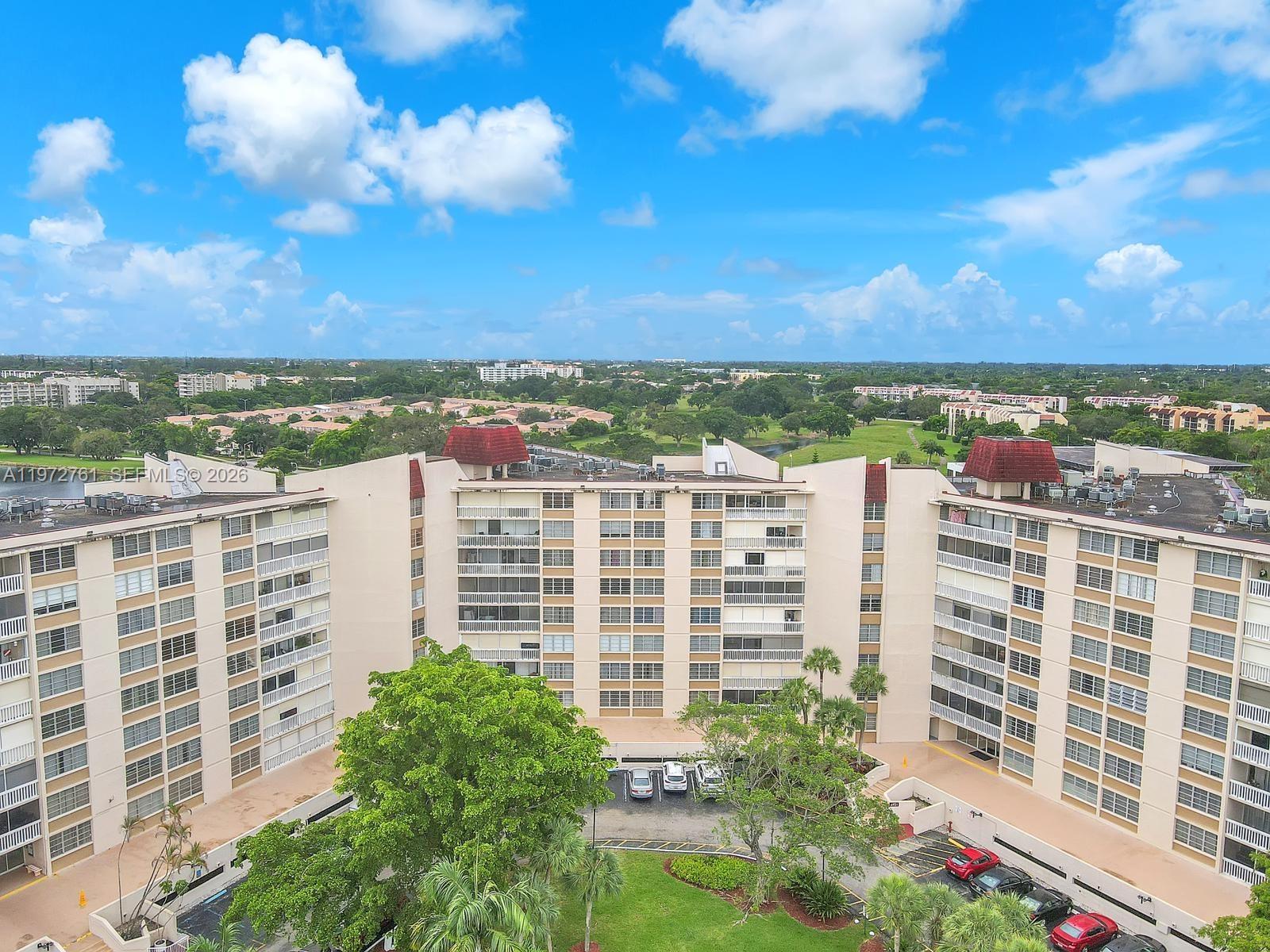 6911 Environ Blvd #4J, Lauderhill FL 33319