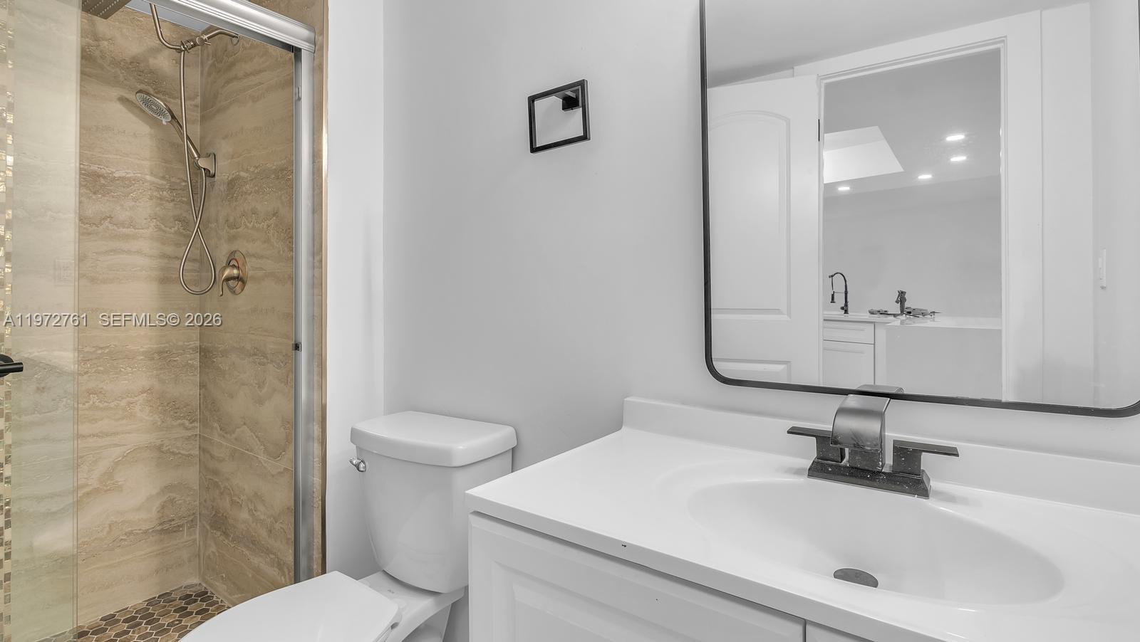 6911 Environ Blvd #4J, Lauderhill FL 33319
