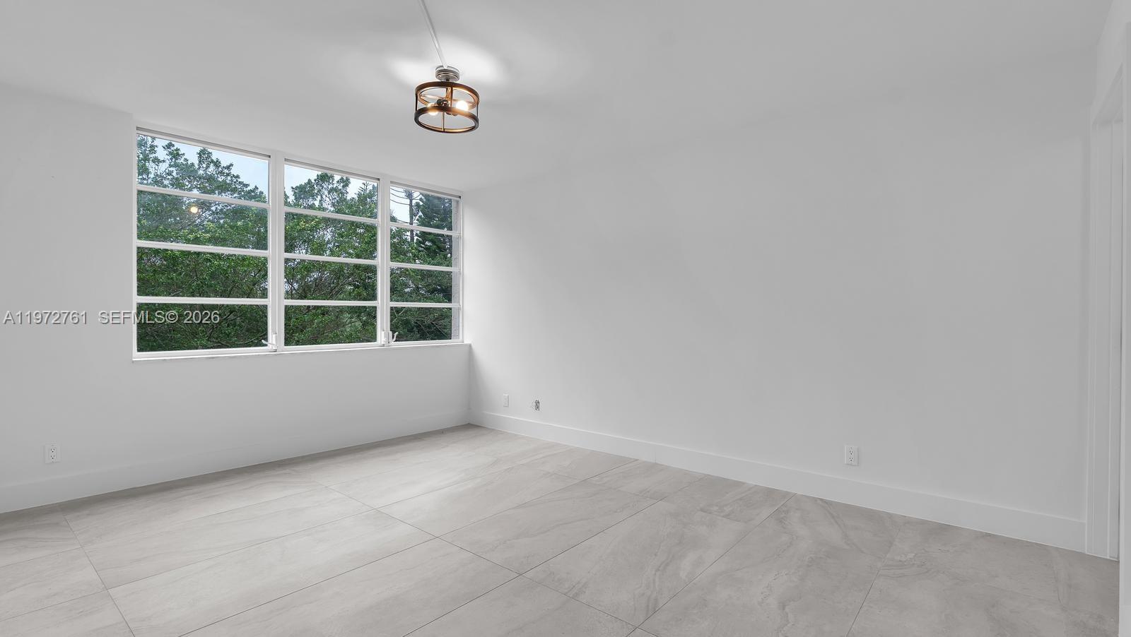 6911 Environ Blvd #4J, Lauderhill FL 33319