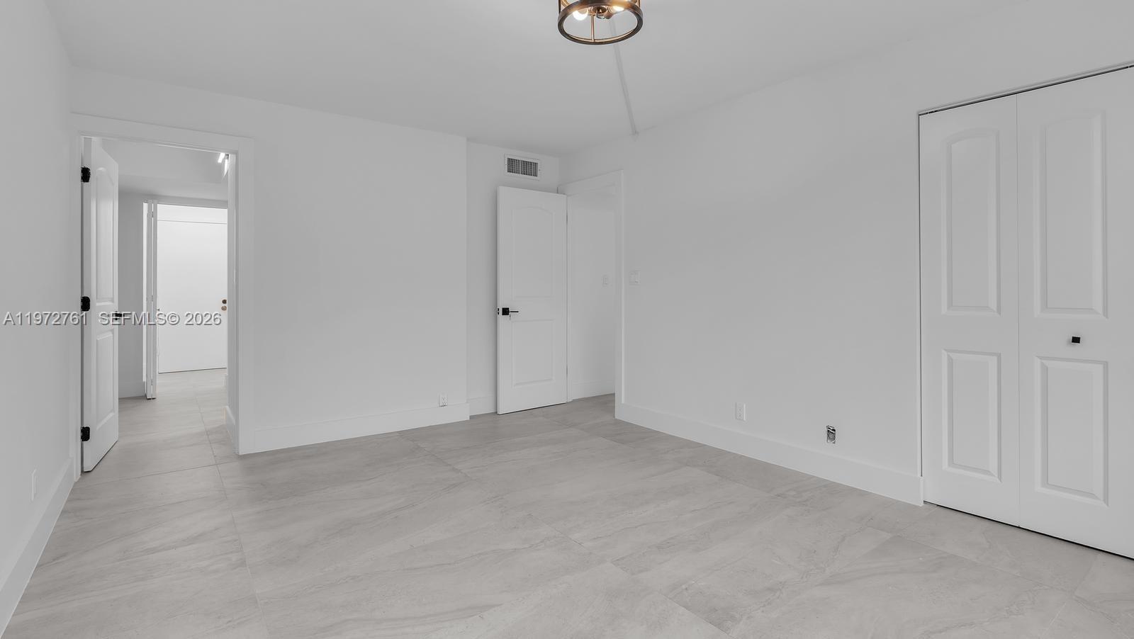 6911 Environ Blvd #4J, Lauderhill FL 33319