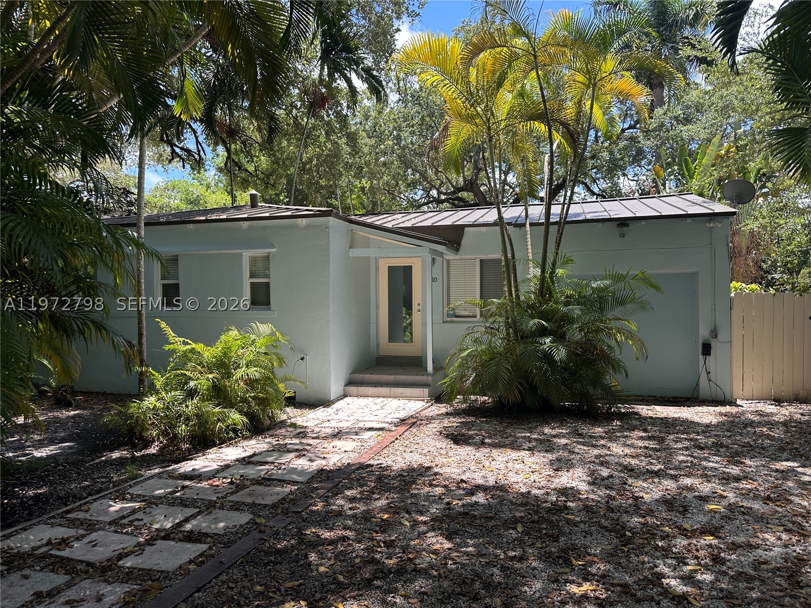330 NE 86 St, El Portal FL 33138