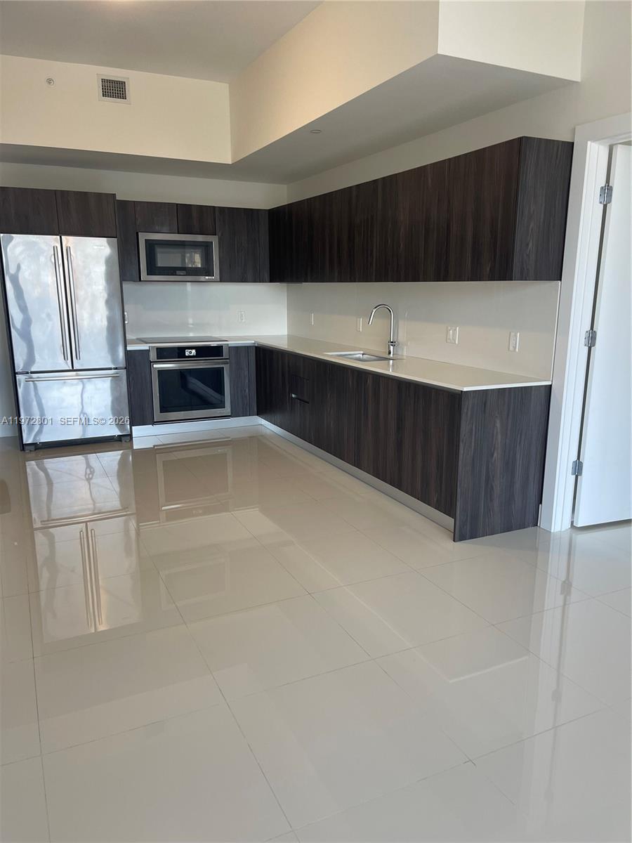 2960 NE 207 #PH16, Aventura FL 33180