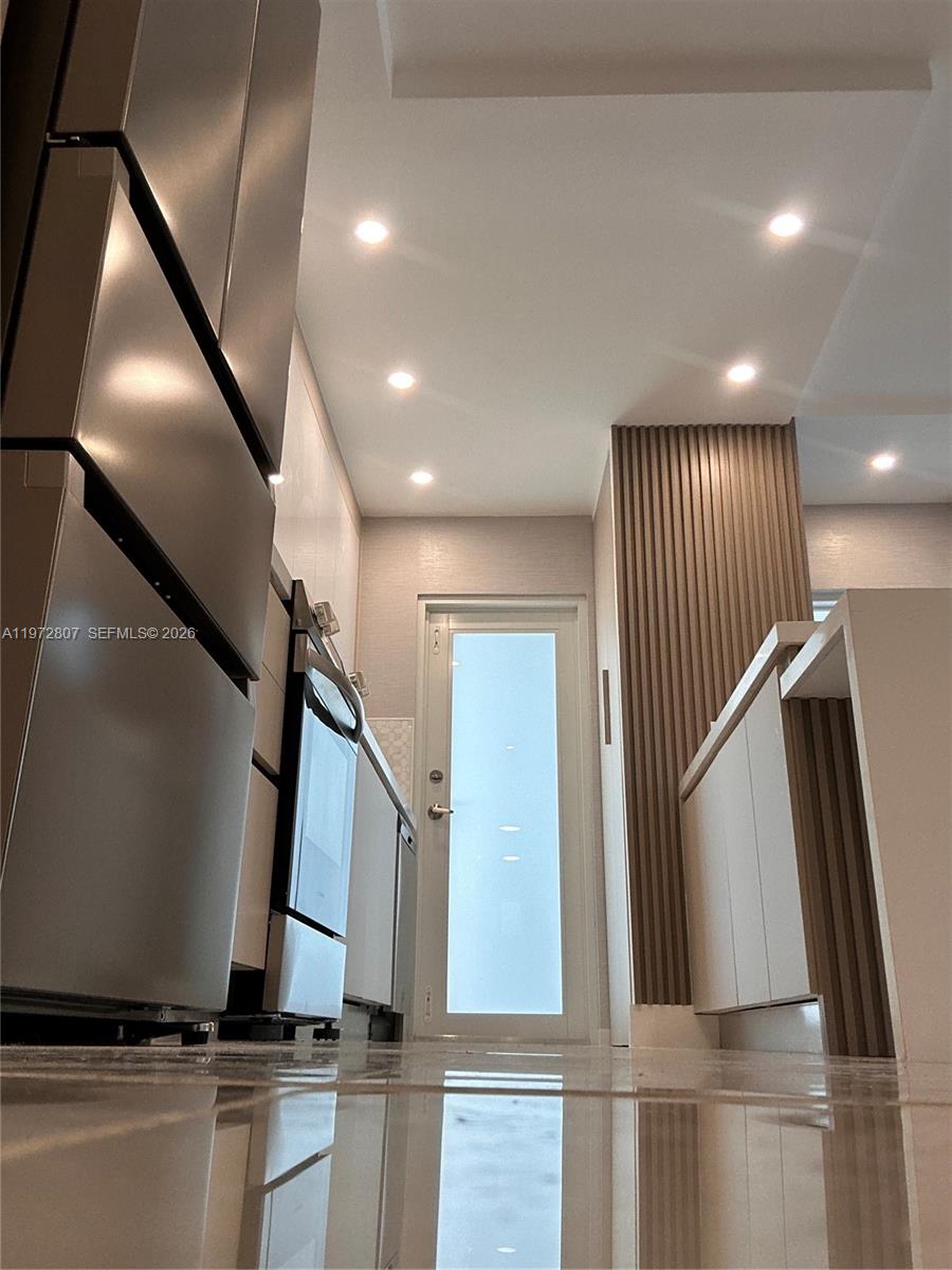 2430 NE 135th St #201, North Miami FL 33181