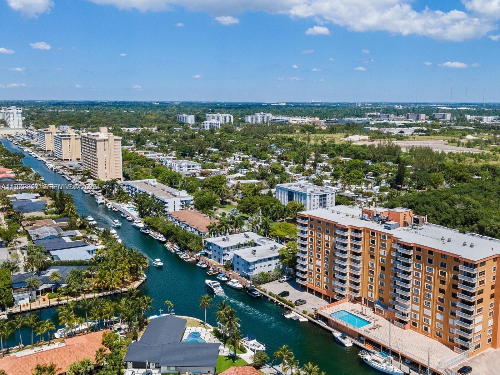 2430 NE 135th St #201, North Miami FL 33181